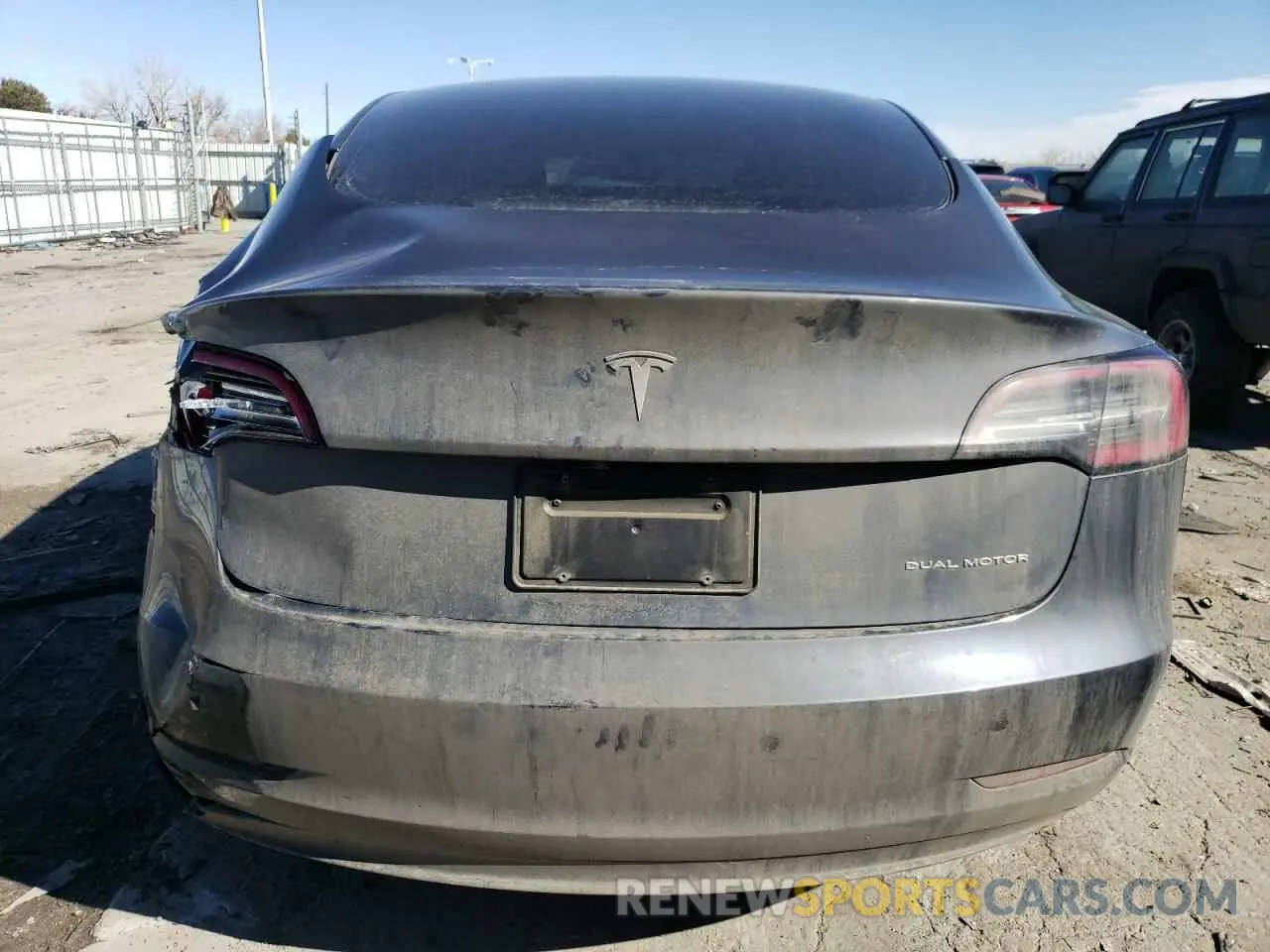 6 Photograph of a damaged car 5YJ3E1EB2PF392859 TESLA MODEL 3 2023