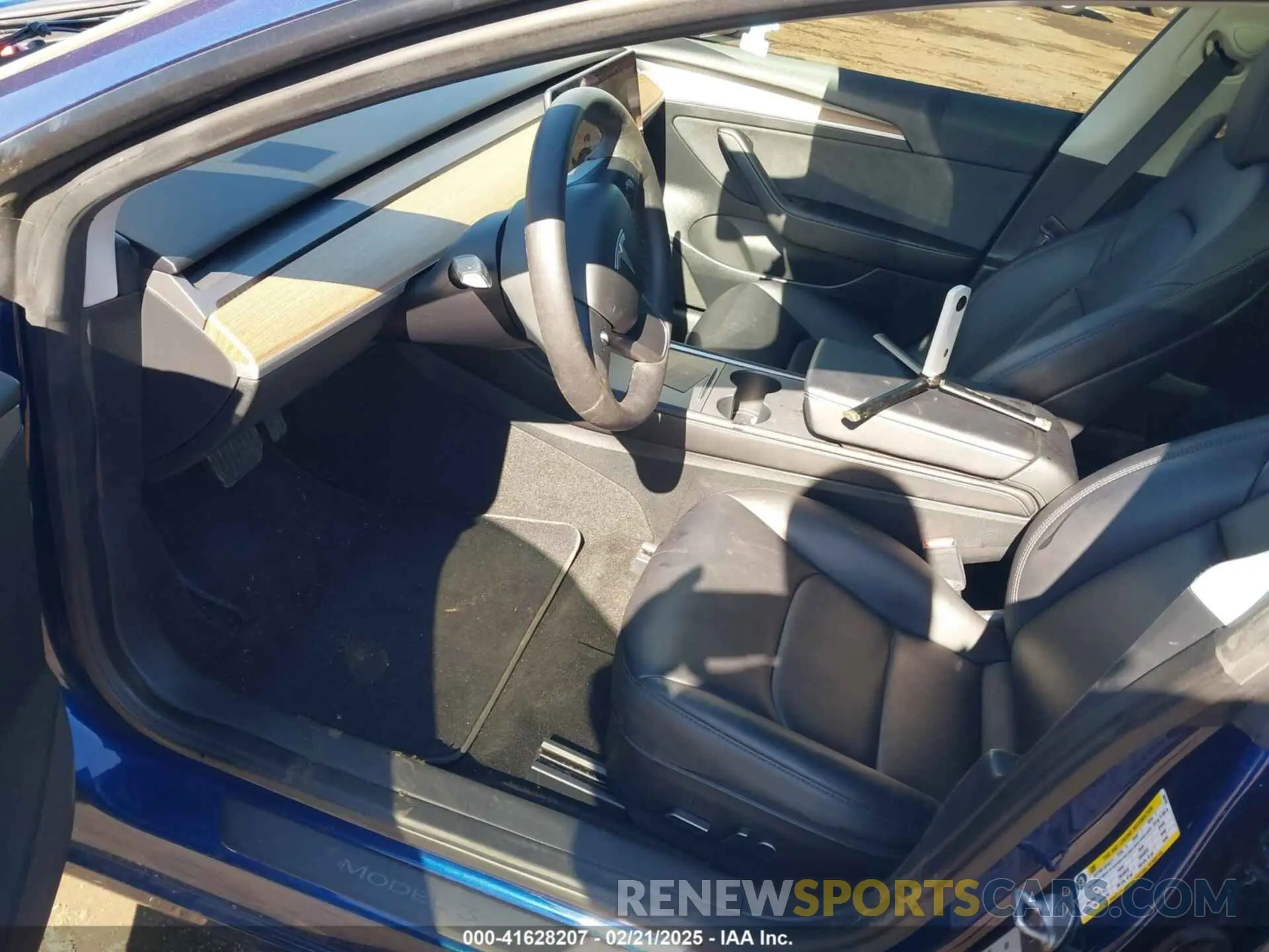 5 Photograph of a damaged car 5YJ3E1EB2PF602781 TESLA MODEL 3 2023