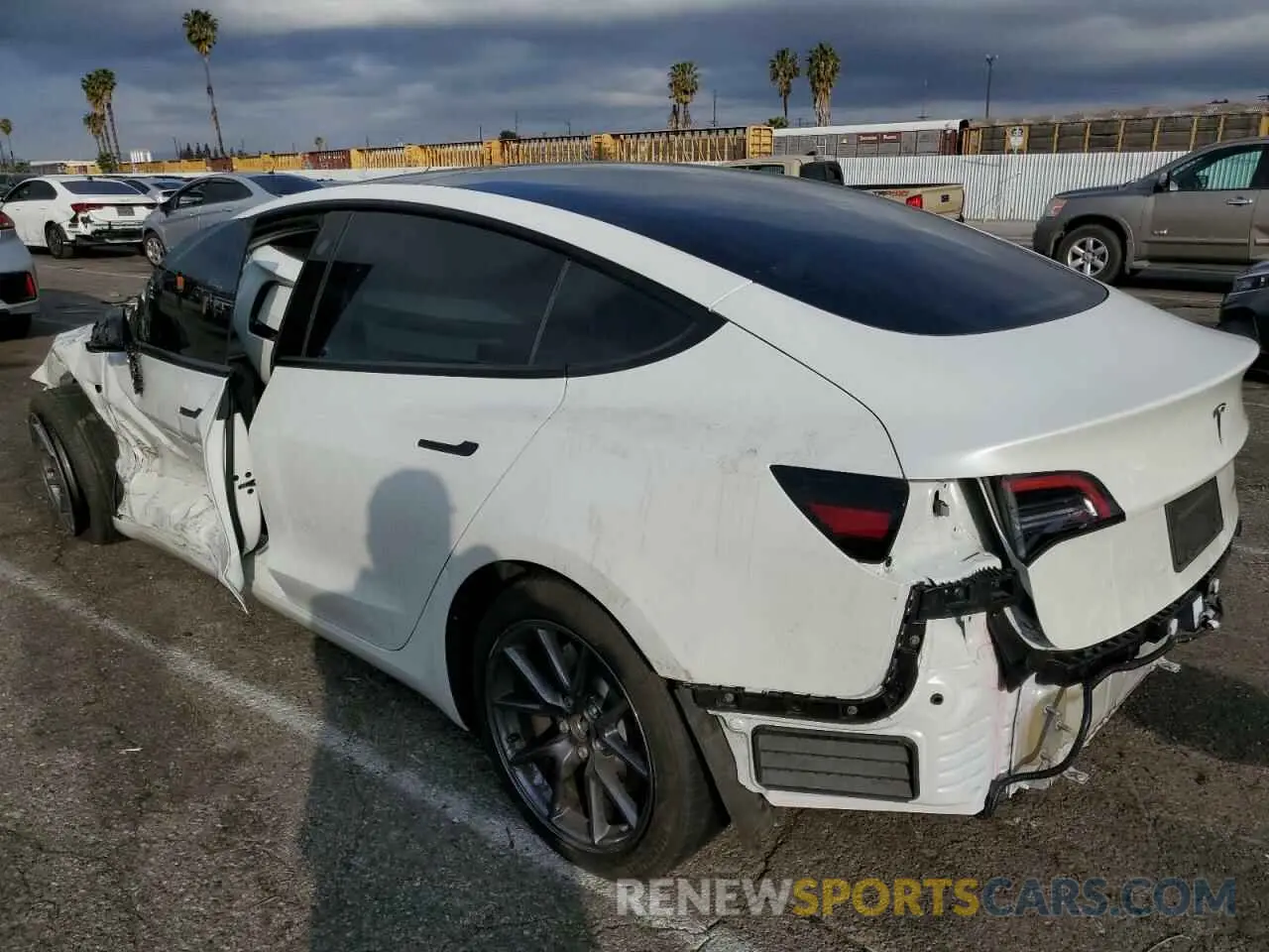 2 Photograph of a damaged car 5YJ3E1EB2PF603073 TESLA MODEL 3 2023