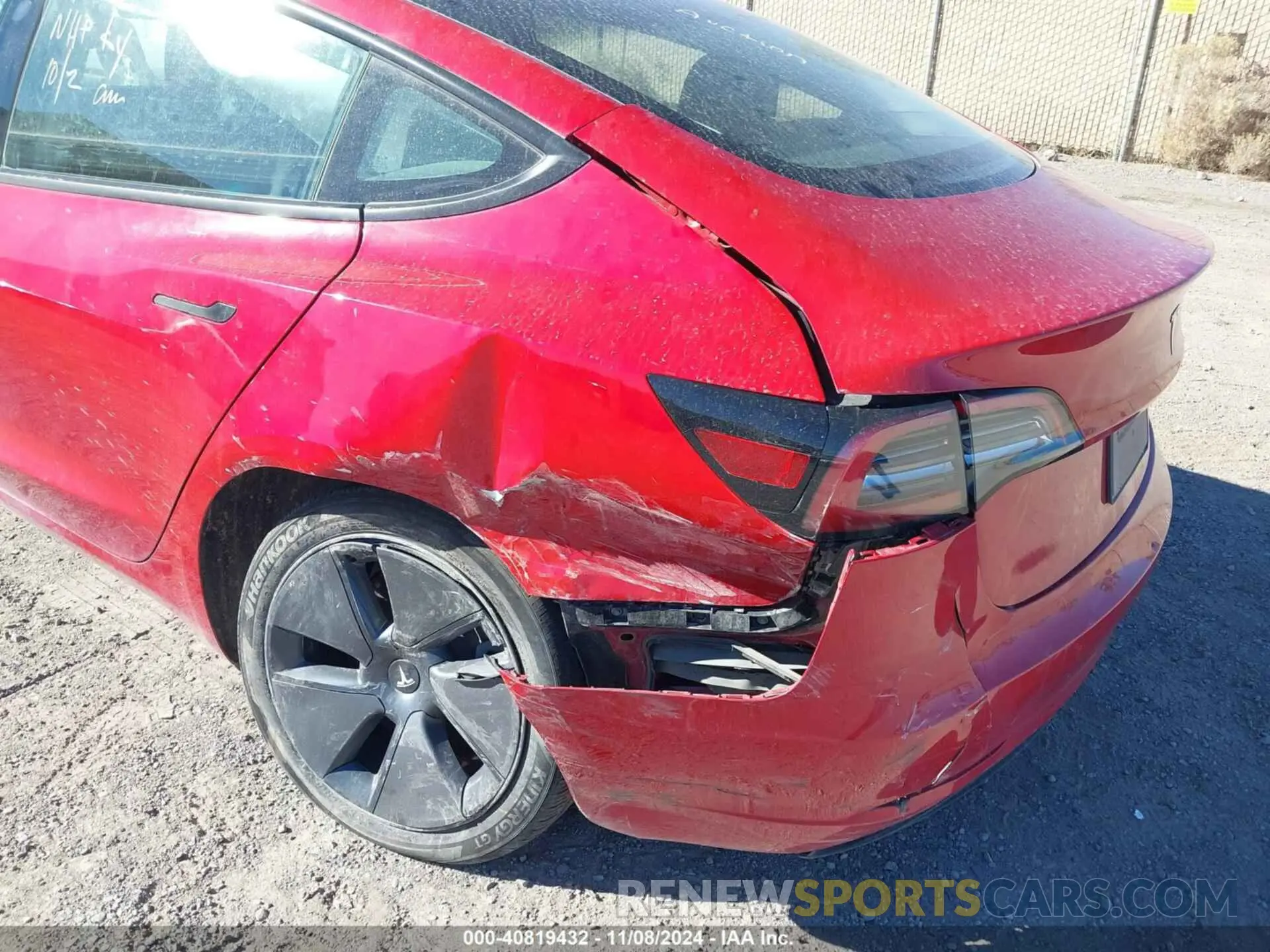 6 Photograph of a damaged car 5YJ3E1EB2PF670546 TESLA MODEL 3 2023