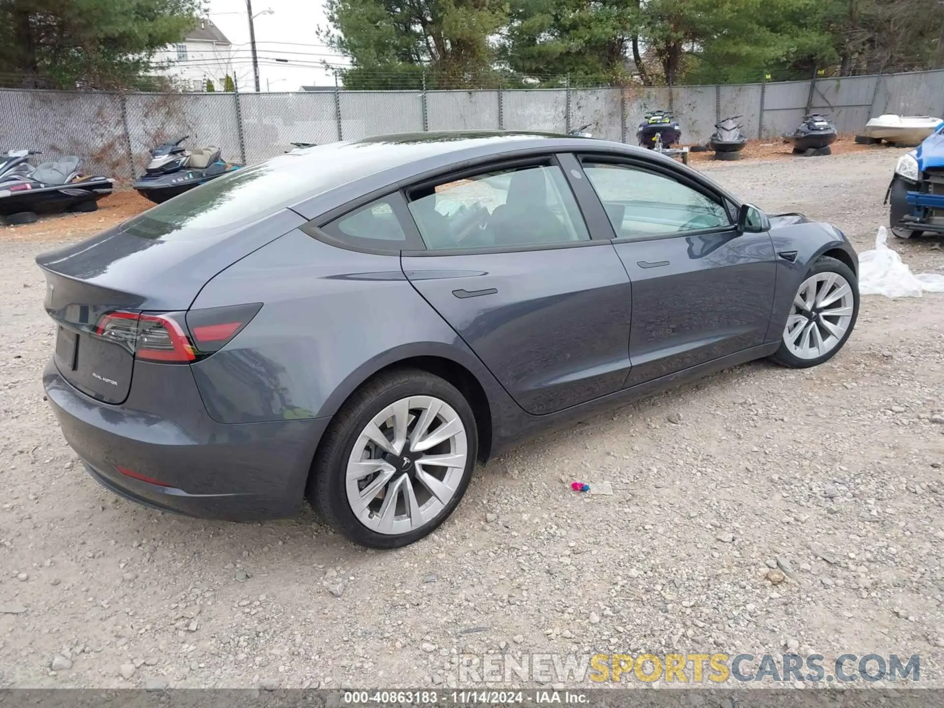 4 Photograph of a damaged car 5YJ3E1EB2PF686312 TESLA MODEL 3 2023