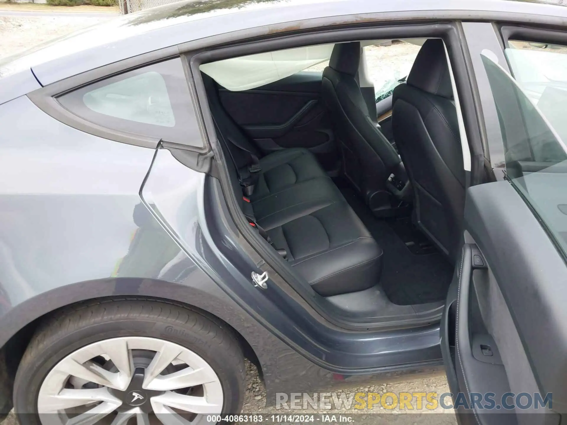 8 Photograph of a damaged car 5YJ3E1EB2PF686312 TESLA MODEL 3 2023