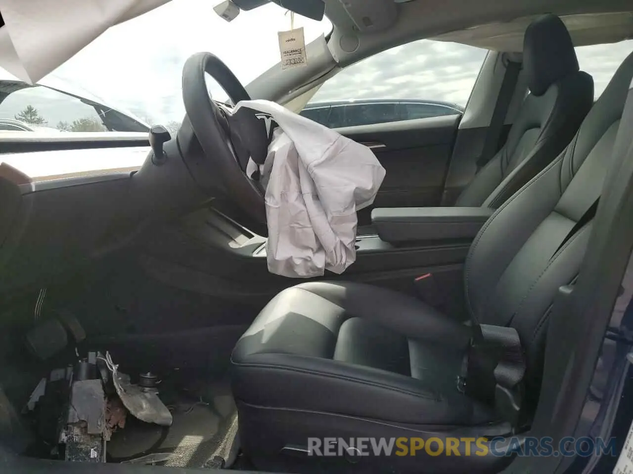 7 Photograph of a damaged car 5YJ3E1EB3PF390263 TESLA MODEL 3 2023