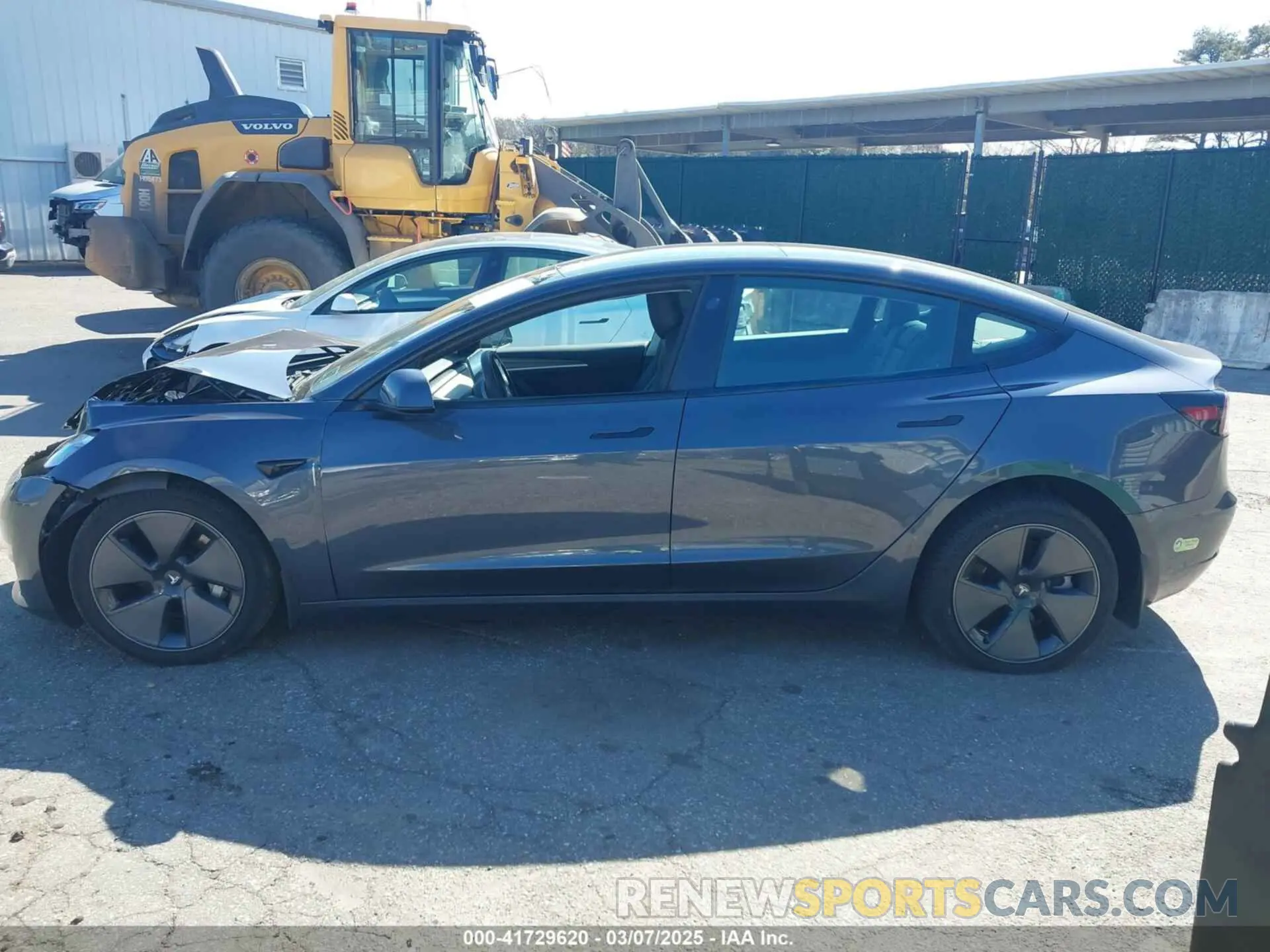14 Photograph of a damaged car 5YJ3E1EB3PF415677 TESLA MODEL 3 2023
