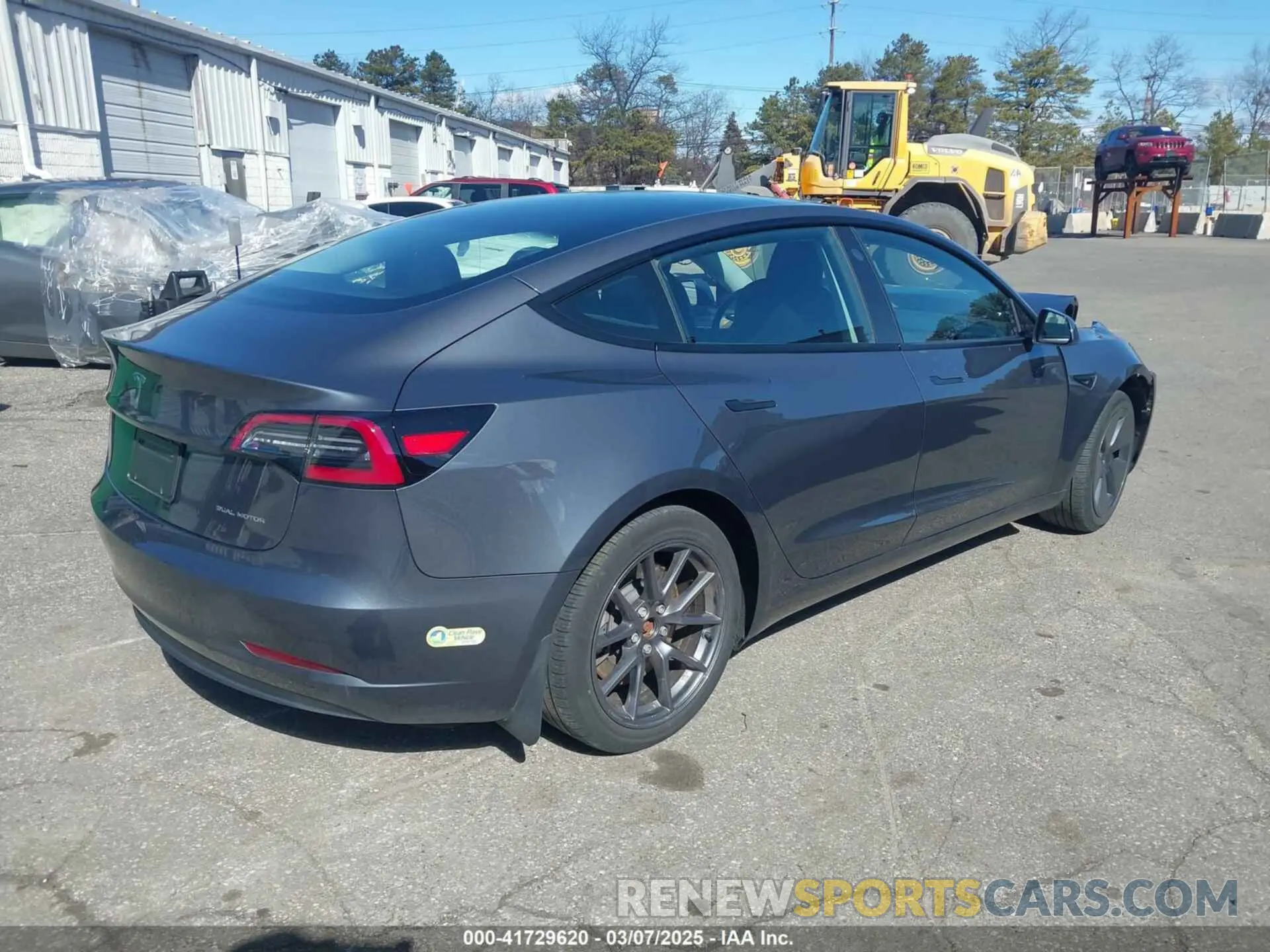 4 Photograph of a damaged car 5YJ3E1EB3PF415677 TESLA MODEL 3 2023