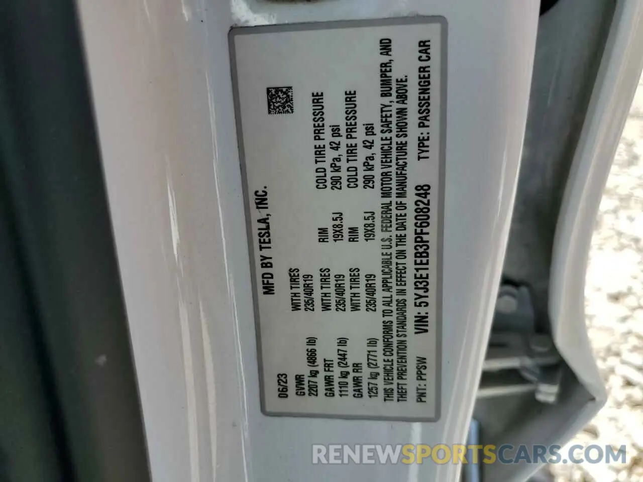 14 Photograph of a damaged car 5YJ3E1EB3PF608248 TESLA MODEL 3 2023