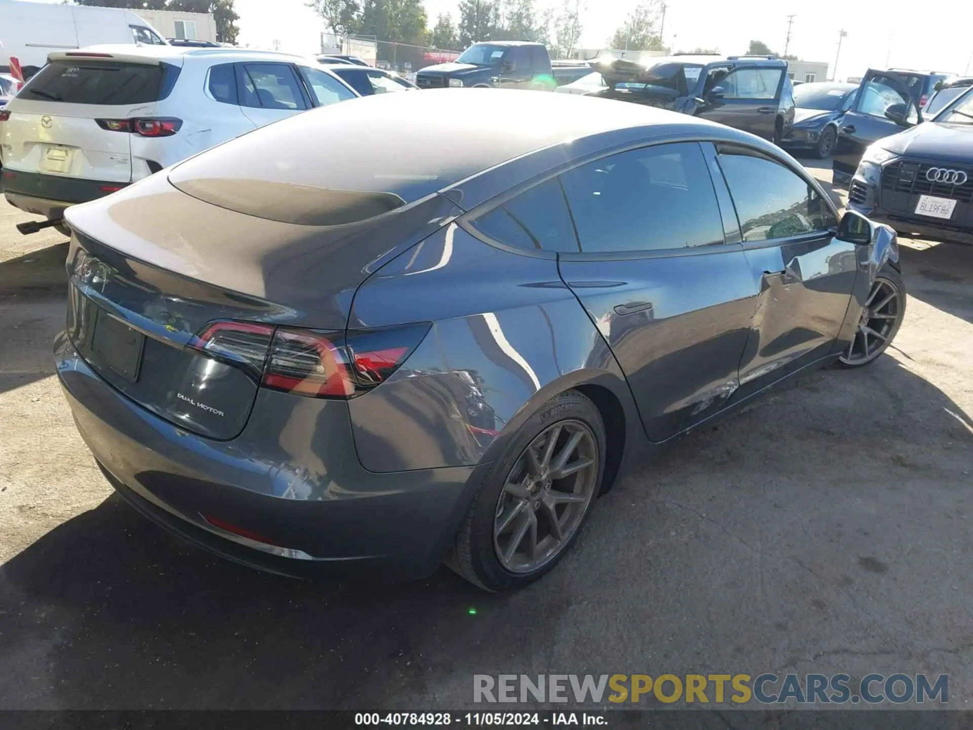 4 Photograph of a damaged car 5YJ3E1EB3PF636082 TESLA MODEL 3 2023