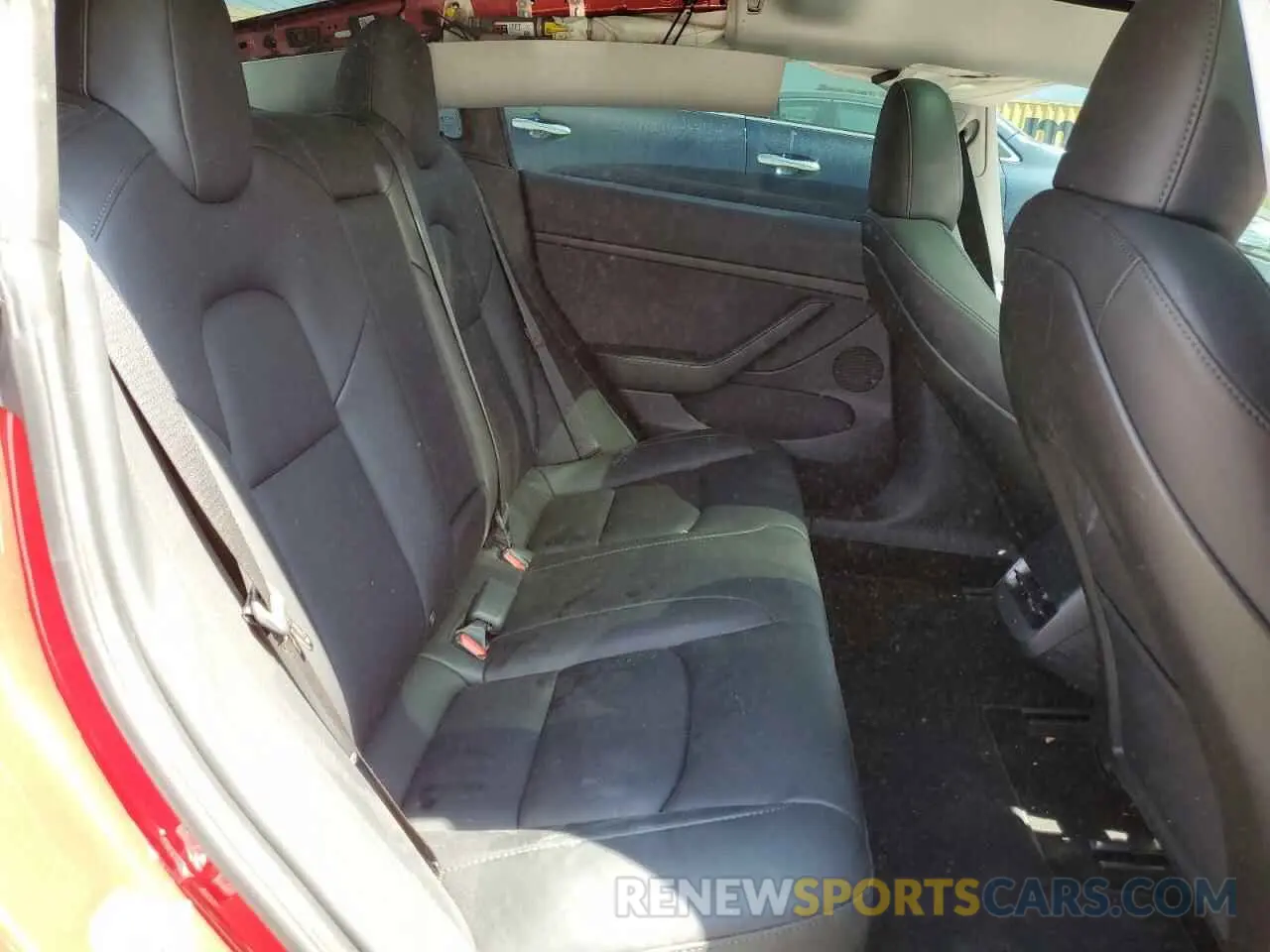 10 Photograph of a damaged car 5YJ3E1EB3PF690854 TESLA MODEL 3 2023