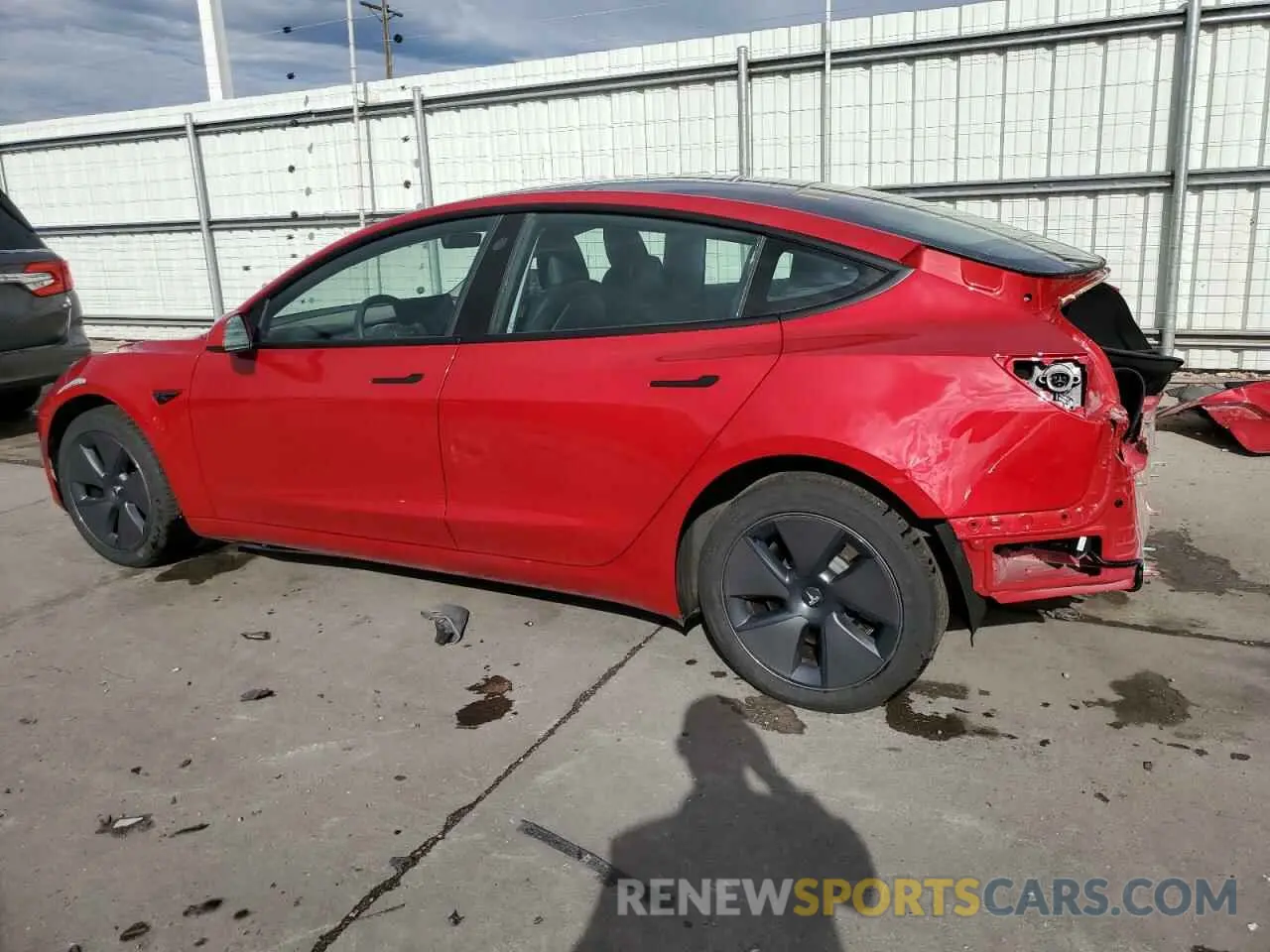 2 Photograph of a damaged car 5YJ3E1EB4PF662478 TESLA MODEL 3 2023