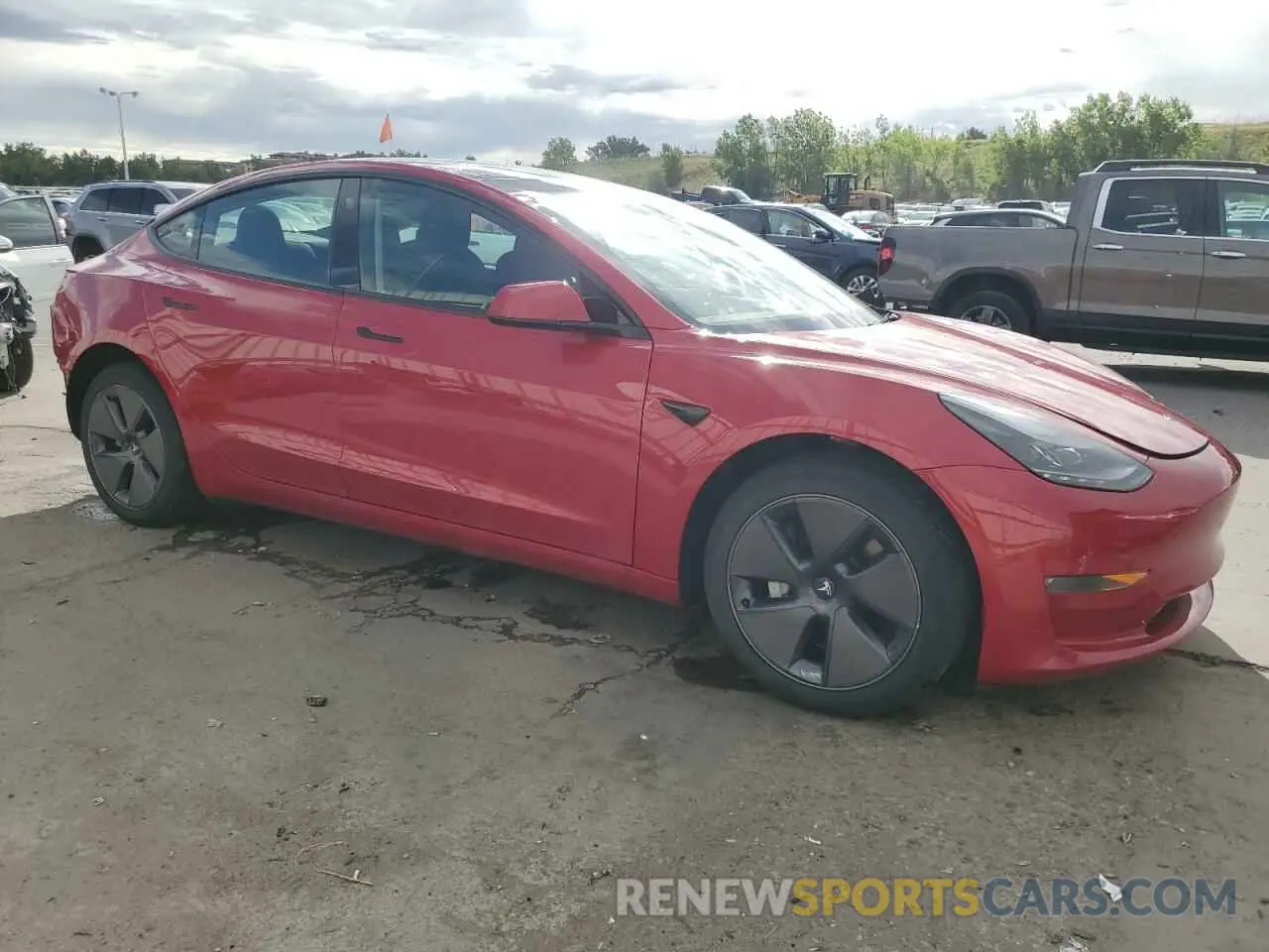 4 Photograph of a damaged car 5YJ3E1EB4PF662478 TESLA MODEL 3 2023