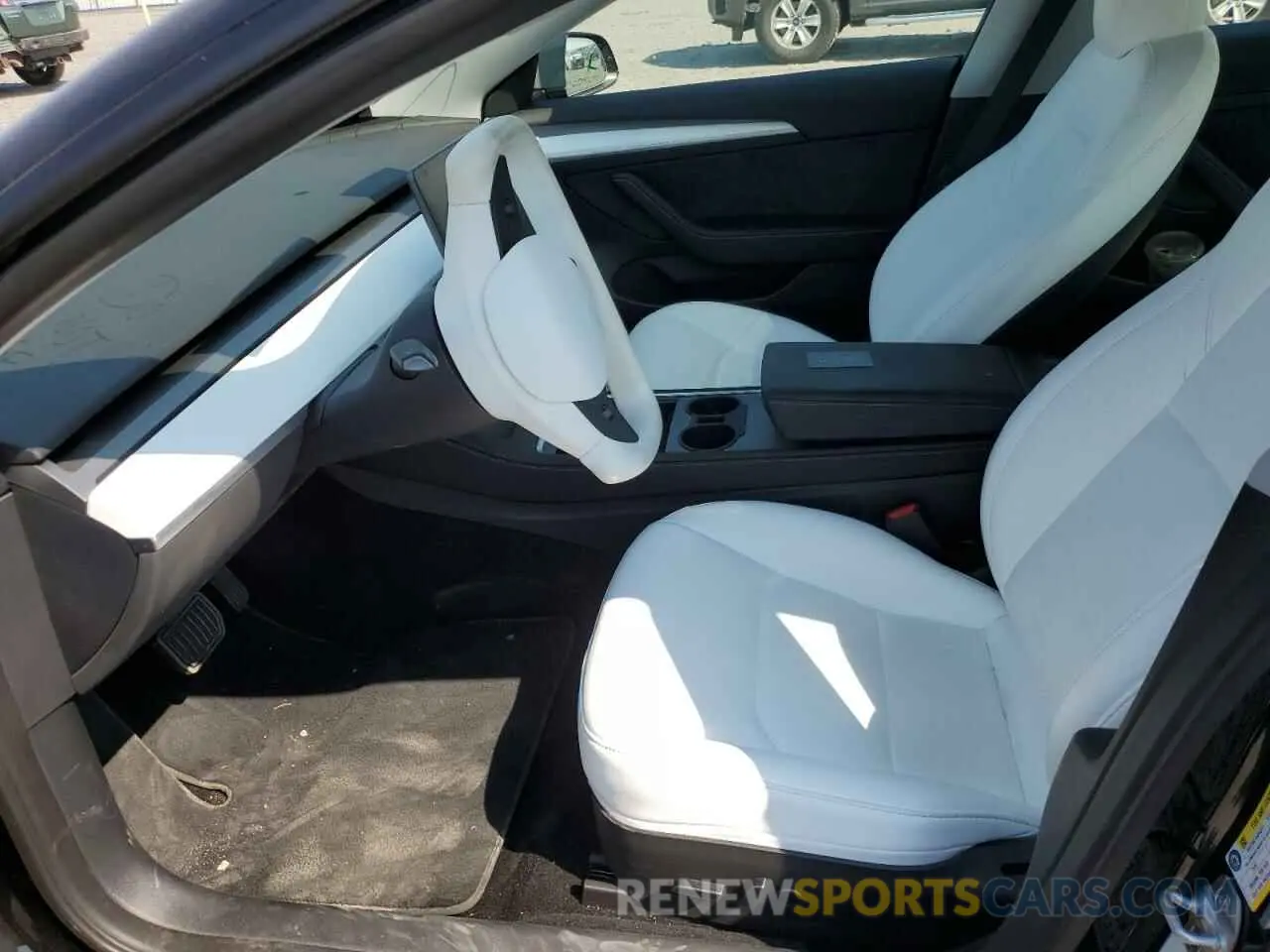 7 Photograph of a damaged car 5YJ3E1EB4PF662688 TESLA MODEL 3 2023