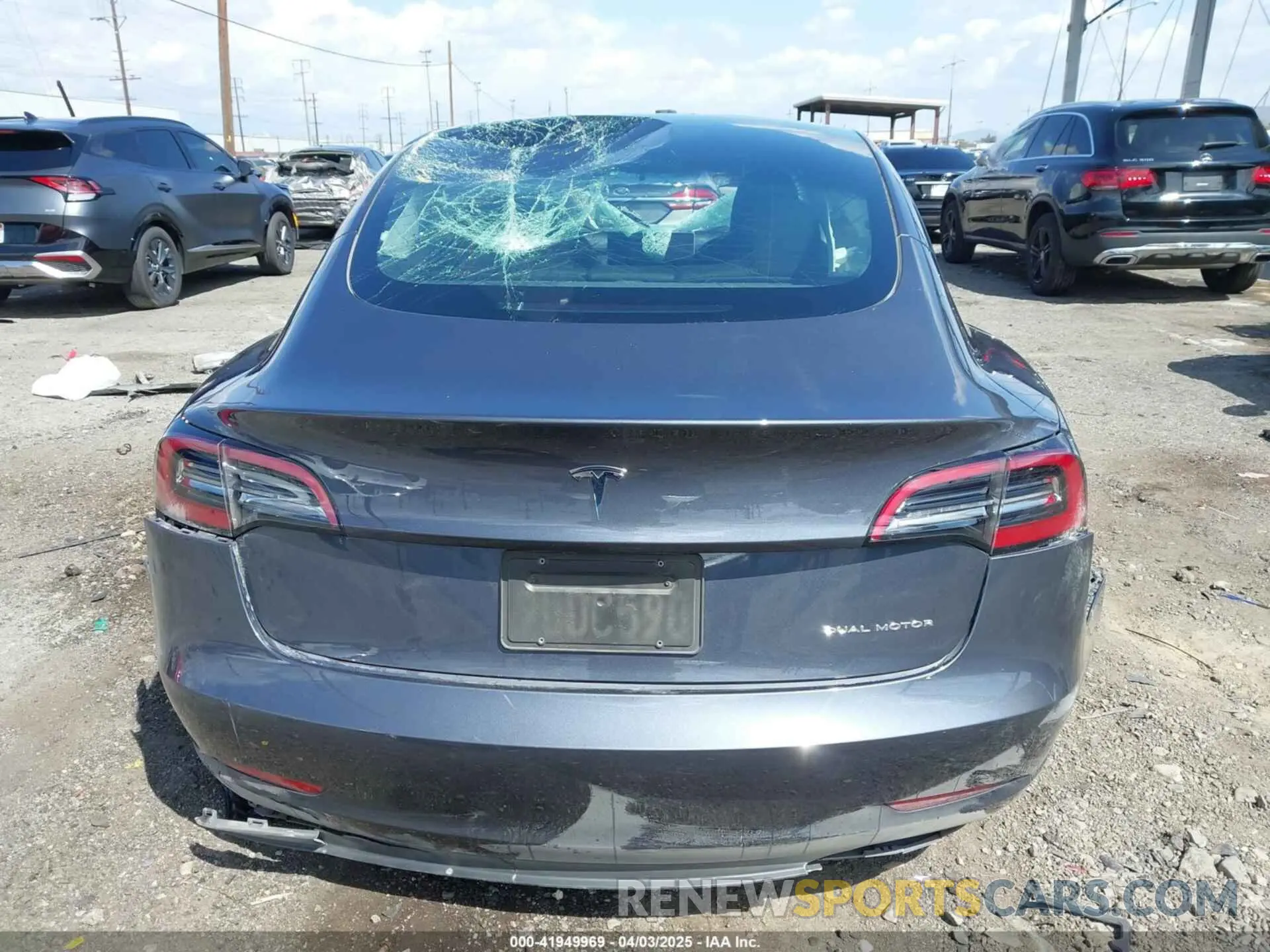 15 Photograph of a damaged car 5YJ3E1EB4PF715776 TESLA MODEL 3 2023