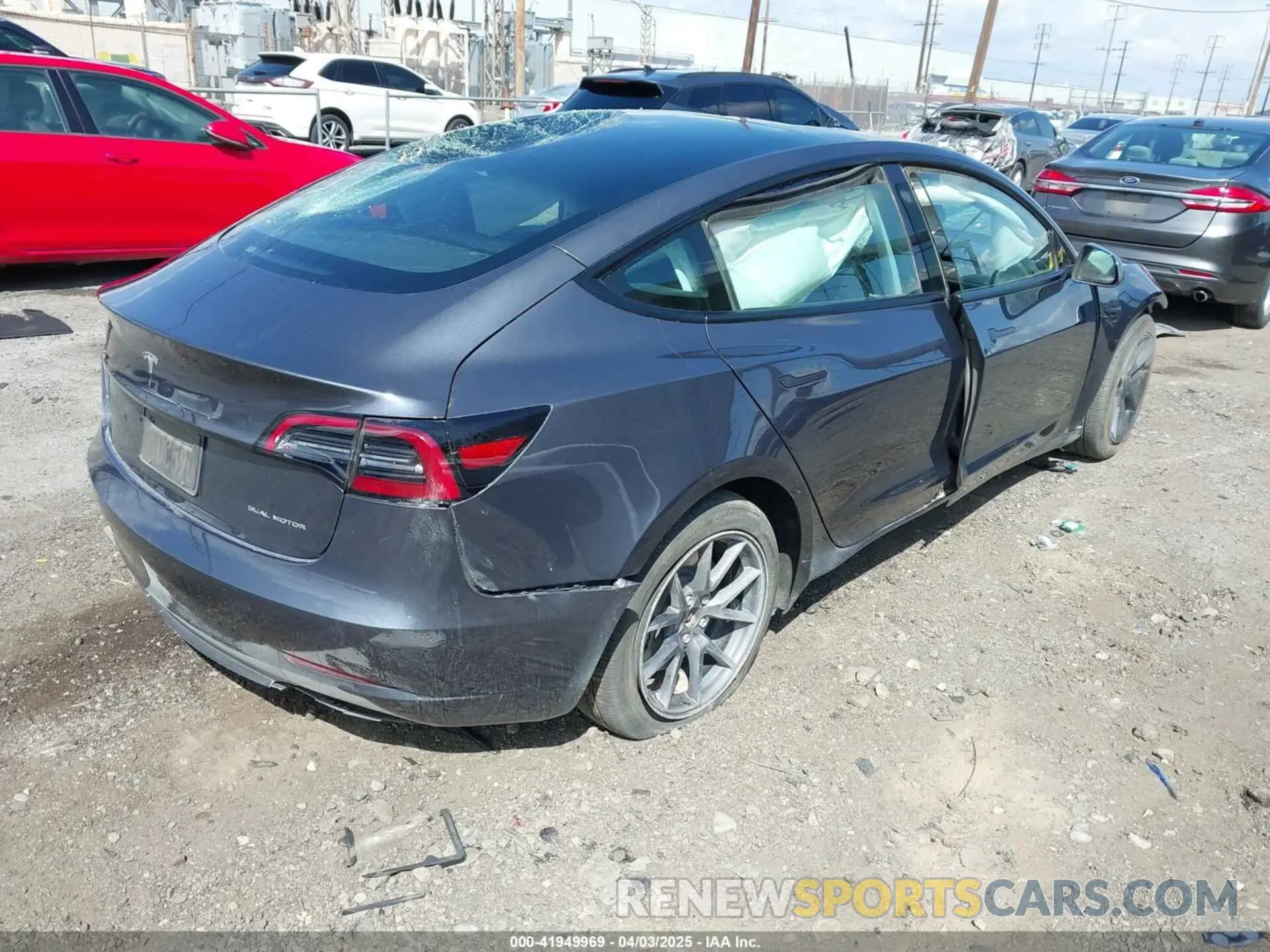 4 Photograph of a damaged car 5YJ3E1EB4PF715776 TESLA MODEL 3 2023