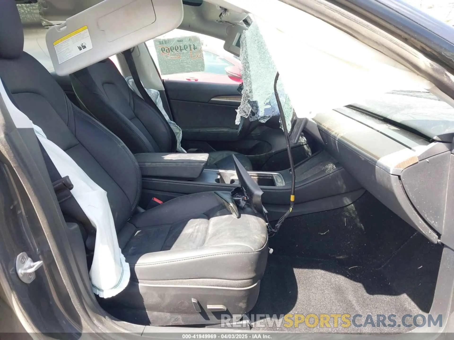 5 Photograph of a damaged car 5YJ3E1EB4PF715776 TESLA MODEL 3 2023