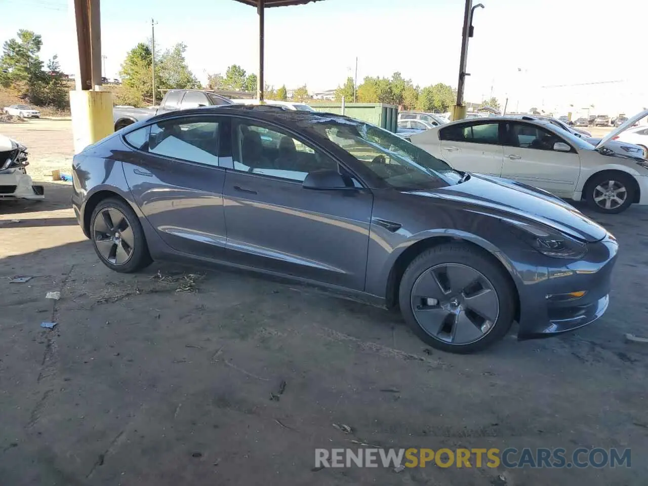 4 Photograph of a damaged car 5YJ3E1EB5PF593316 TESLA MODEL 3 2023