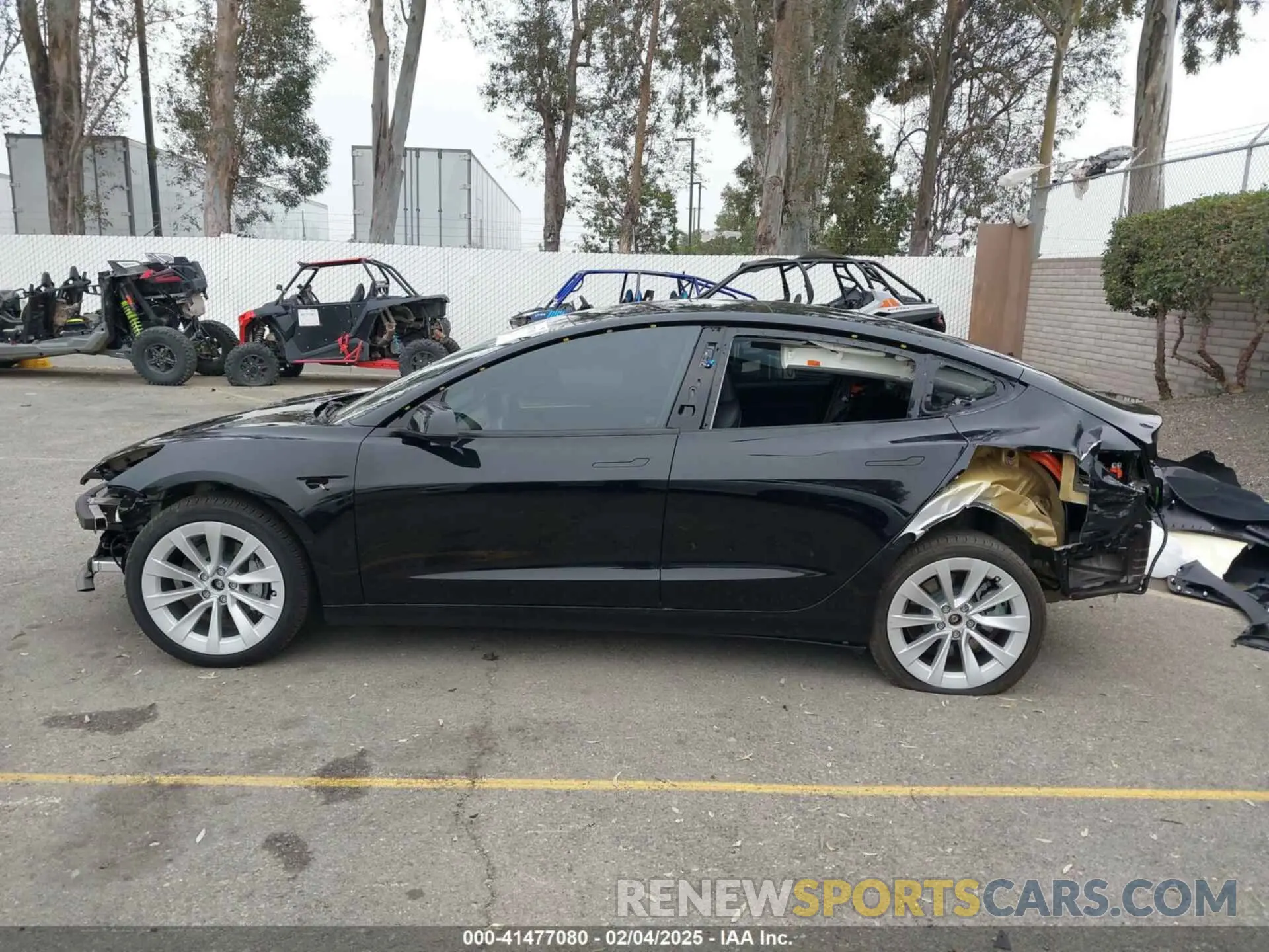 15 Photograph of a damaged car 5YJ3E1EB5PF594787 TESLA MODEL 3 2023