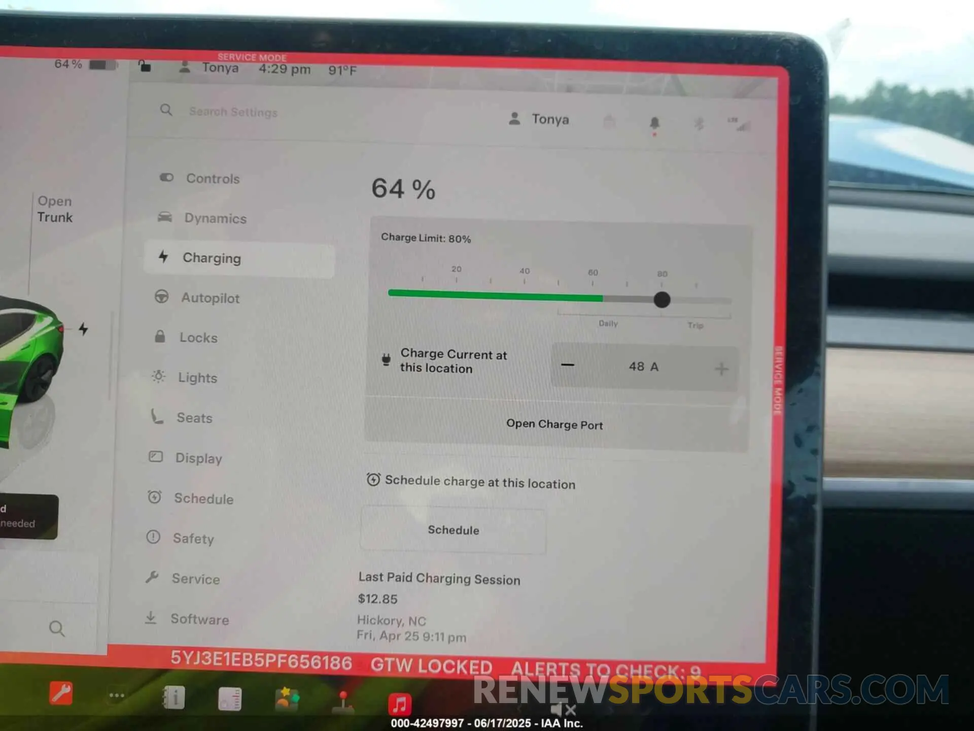 17 Photograph of a damaged car 5YJ3E1EB5PF656186 TESLA MODEL 3 2023