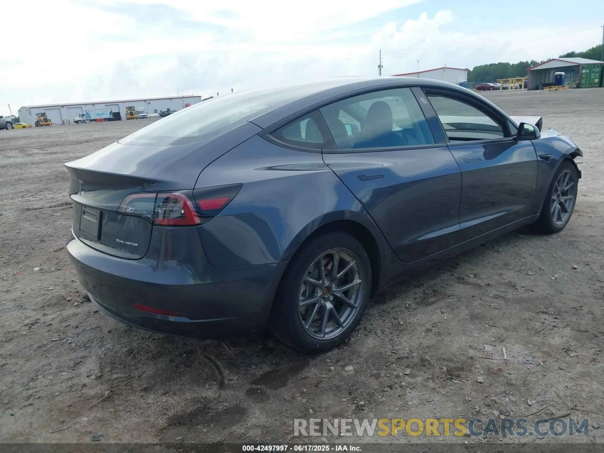4 Photograph of a damaged car 5YJ3E1EB5PF656186 TESLA MODEL 3 2023