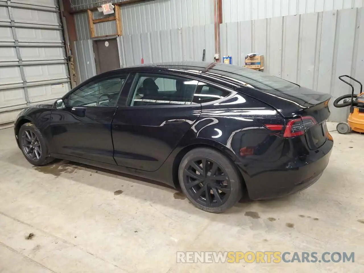 2 Photograph of a damaged car 5YJ3E1EB5PF661601 TESLA MODEL 3 2023