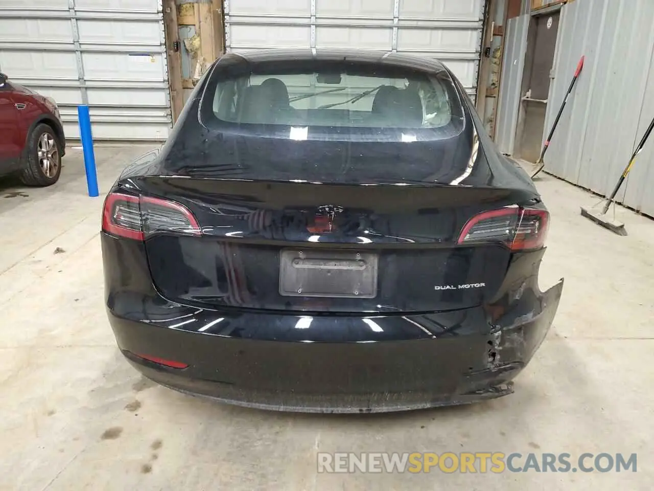 6 Photograph of a damaged car 5YJ3E1EB5PF661601 TESLA MODEL 3 2023