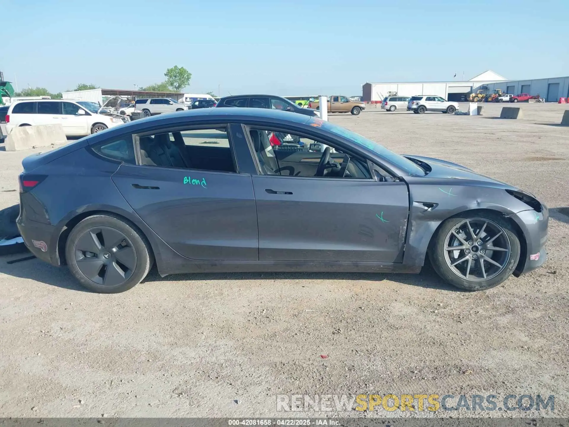 13 Photograph of a damaged car 5YJ3E1EB5PF668953 TESLA MODEL 3 2023