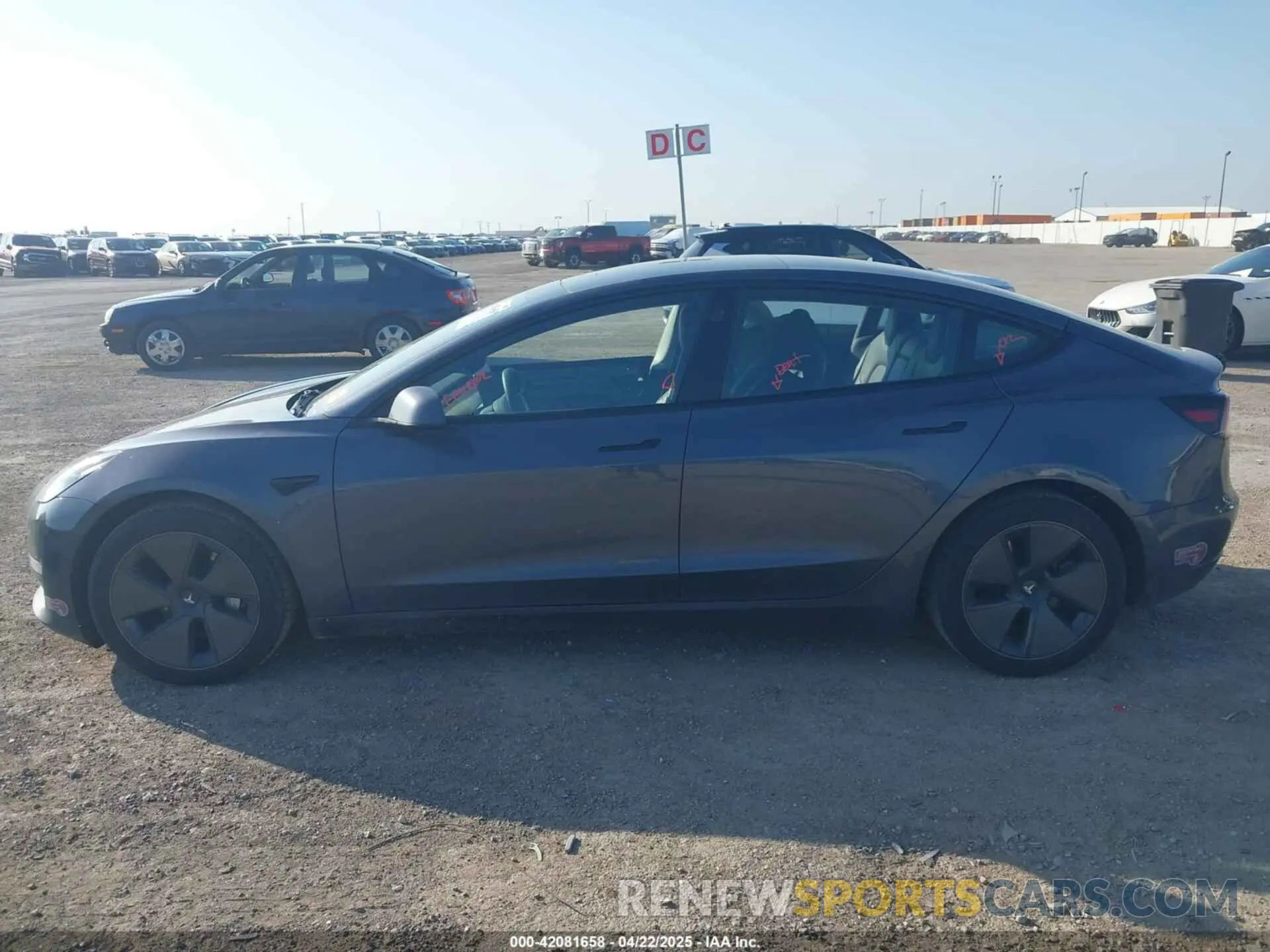 14 Photograph of a damaged car 5YJ3E1EB5PF668953 TESLA MODEL 3 2023