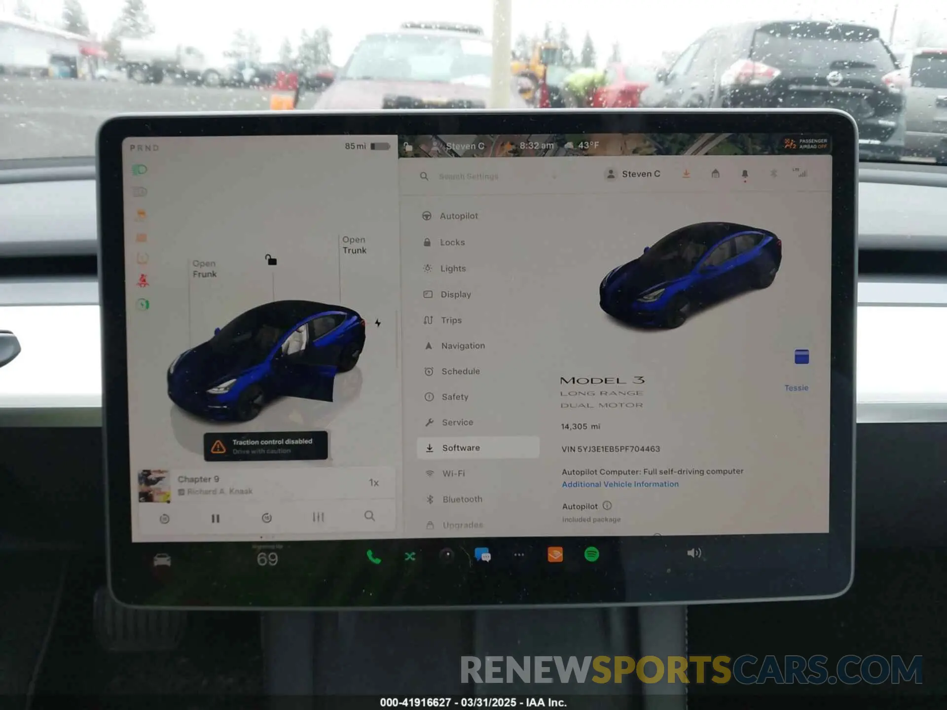 18 Photograph of a damaged car 5YJ3E1EB5PF704463 TESLA MODEL 3 2023