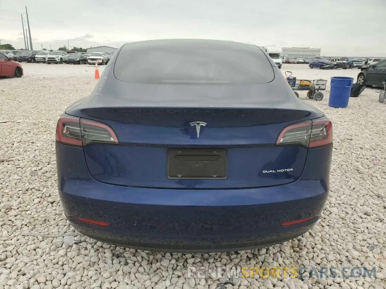 6 Photograph of a damaged car 5YJ3E1EB5PF711798 TESLA MODEL 3 2023