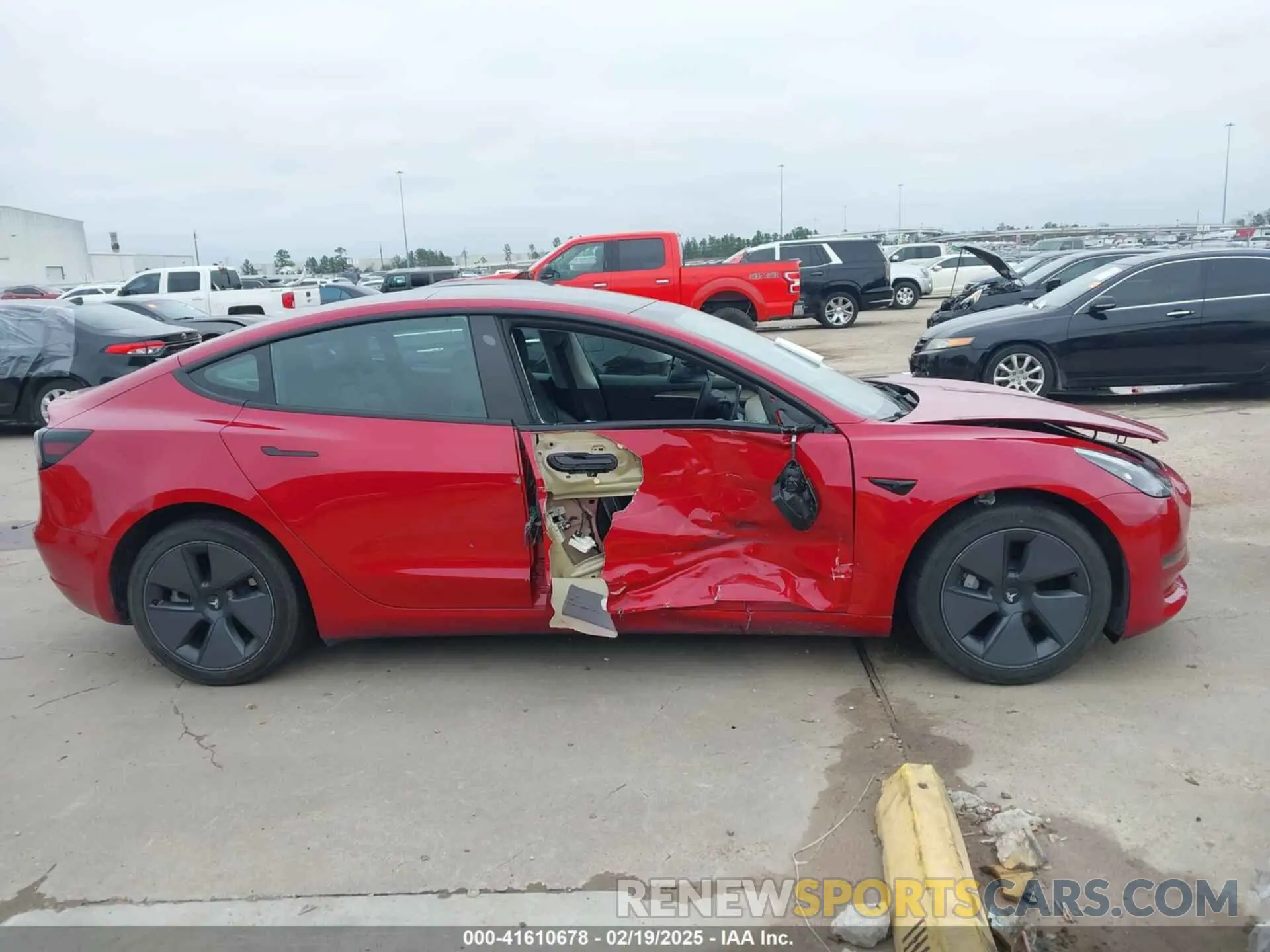 13 Photograph of a damaged car 5YJ3E1EB6PF388801 TESLA MODEL 3 2023
