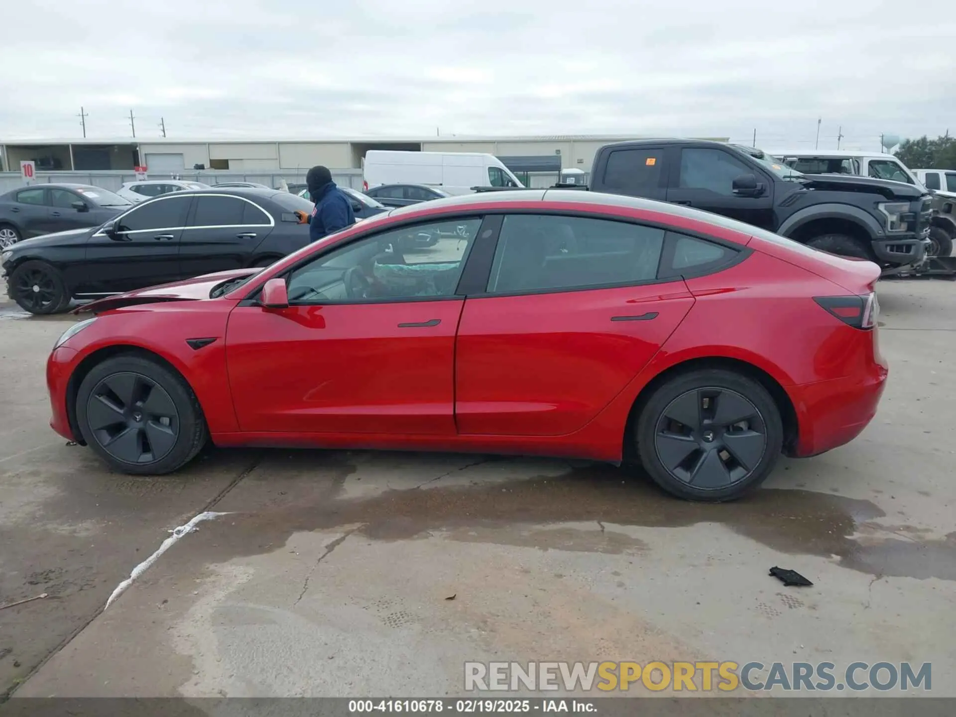 14 Photograph of a damaged car 5YJ3E1EB6PF388801 TESLA MODEL 3 2023