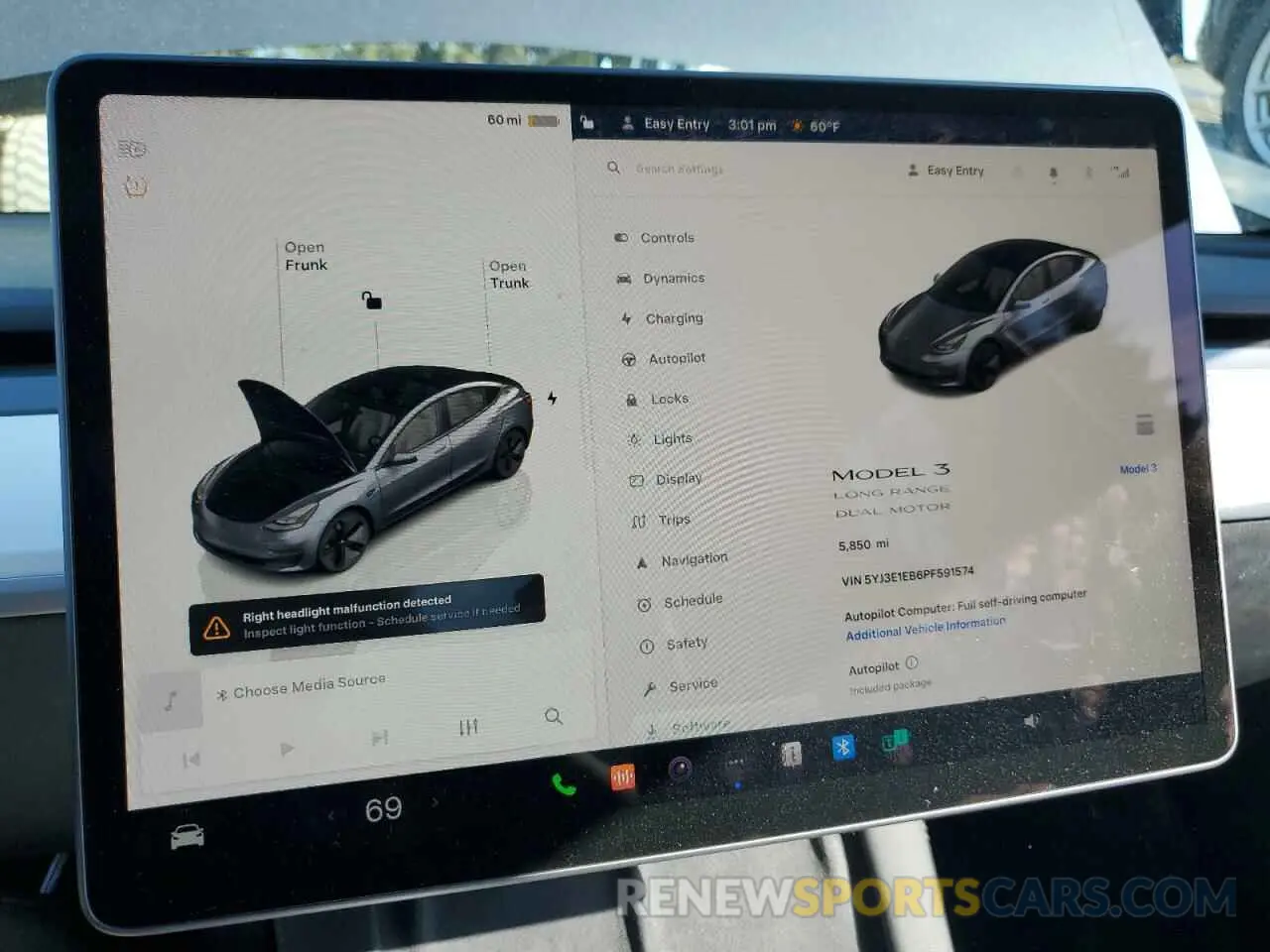9 Photograph of a damaged car 5YJ3E1EB6PF591574 TESLA MODEL 3 2023