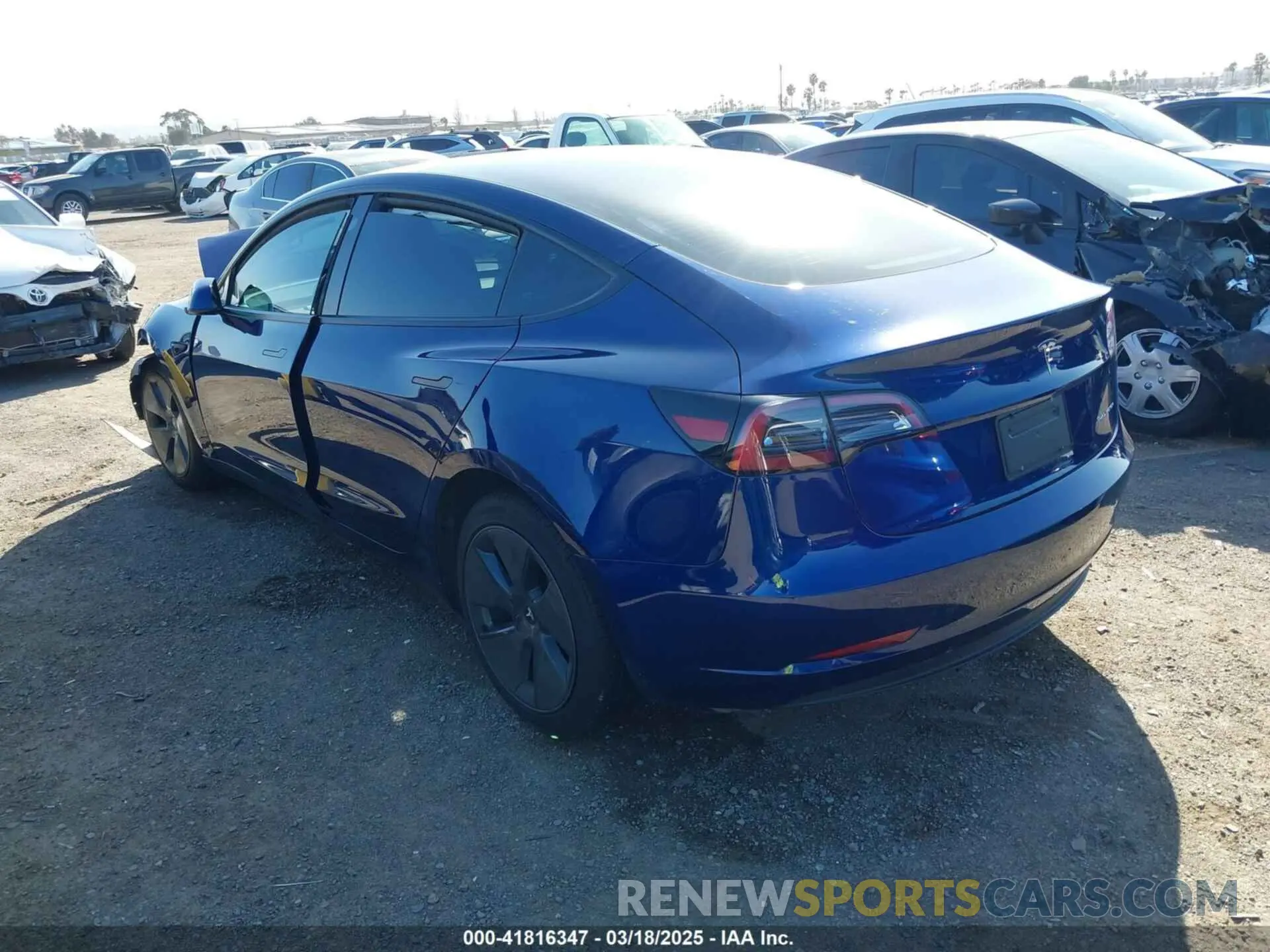 3 Photograph of a damaged car 5YJ3E1EB6PF595642 TESLA MODEL 3 2023