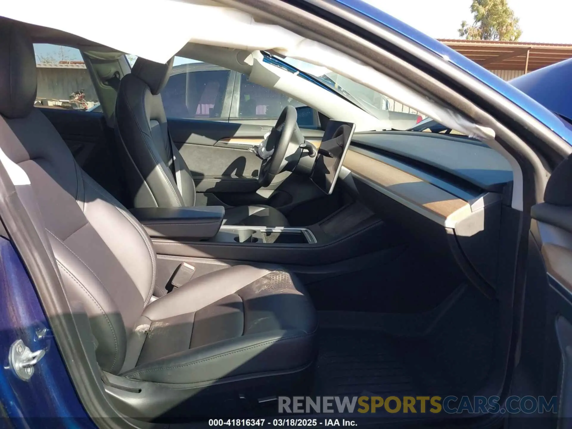 5 Photograph of a damaged car 5YJ3E1EB6PF595642 TESLA MODEL 3 2023