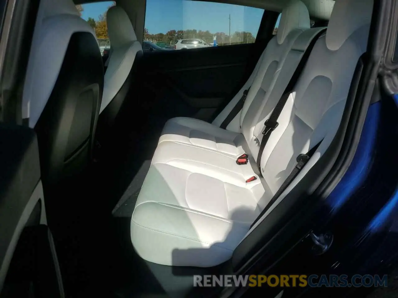 10 Photograph of a damaged car 5YJ3E1EB6PF611046 TESLA MODEL 3 2023