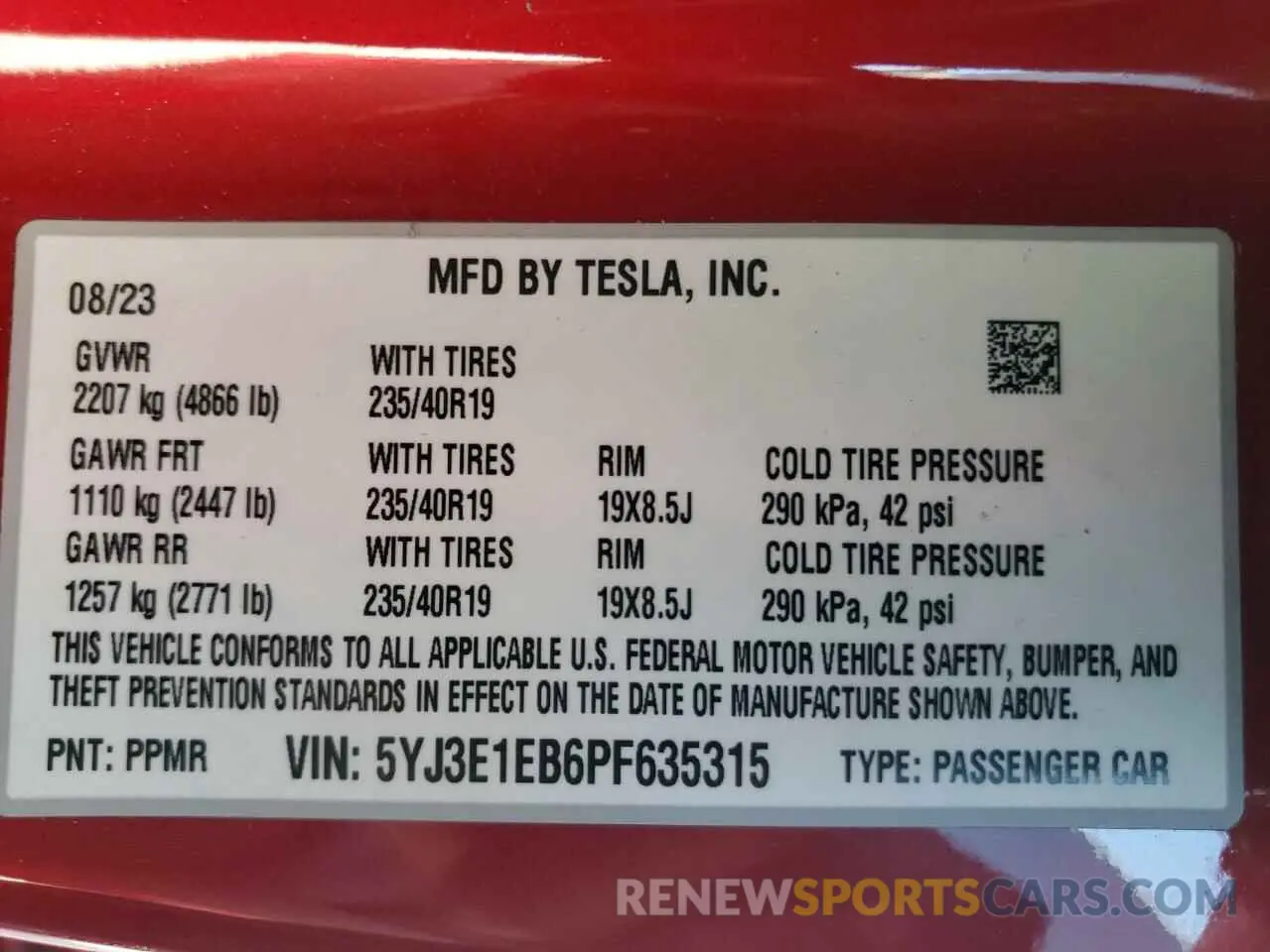 12 Photograph of a damaged car 5YJ3E1EB6PF635315 TESLA MODEL 3 2023