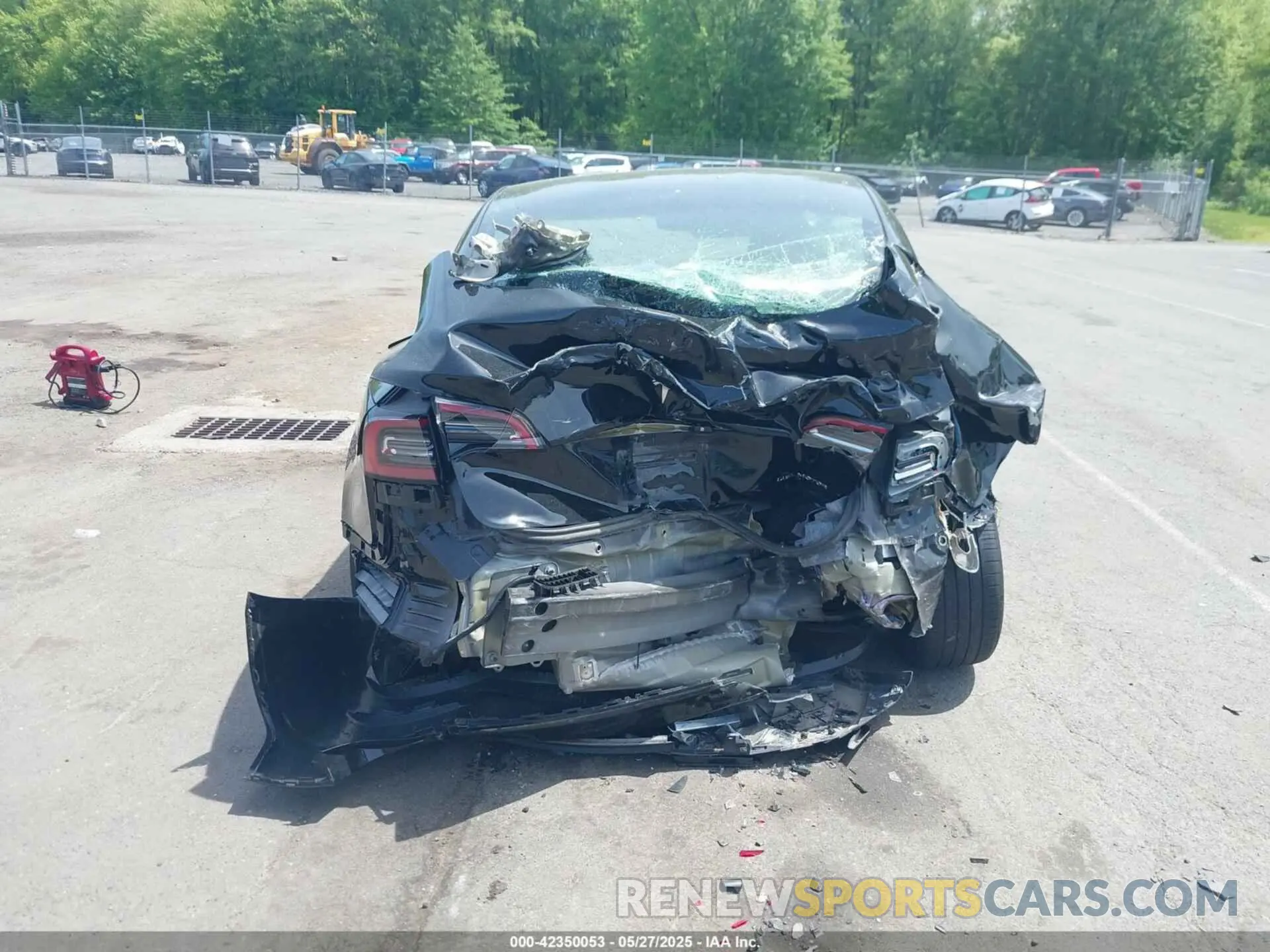 16 Photograph of a damaged car 5YJ3E1EB6PF706951 TESLA MODEL 3 2023