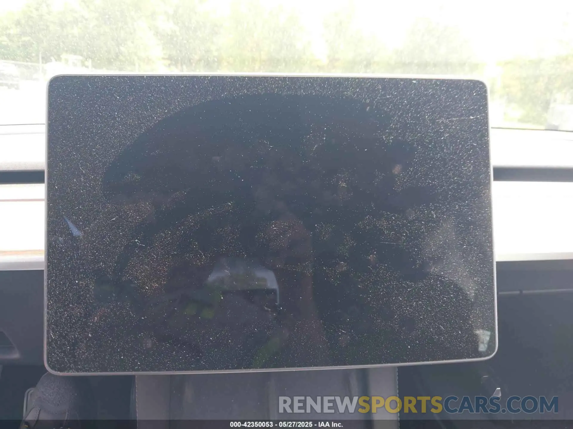 18 Photograph of a damaged car 5YJ3E1EB6PF706951 TESLA MODEL 3 2023