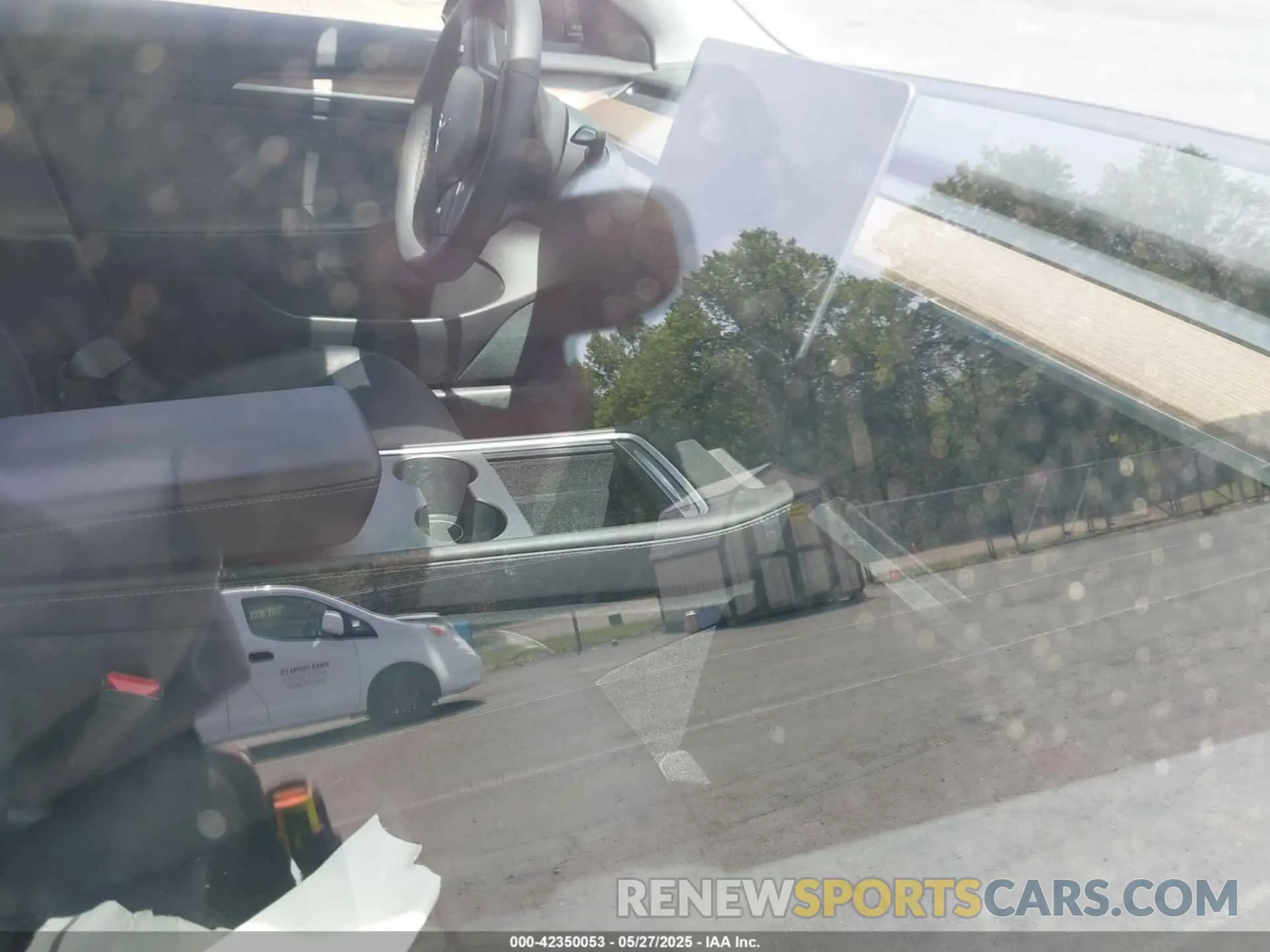 5 Photograph of a damaged car 5YJ3E1EB6PF706951 TESLA MODEL 3 2023