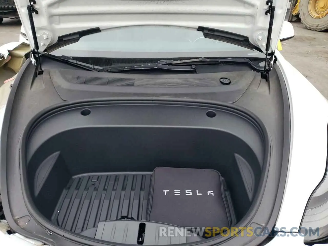 11 Photograph of a damaged car 5YJ3E1EB7PF388192 TESLA MODEL 3 2023