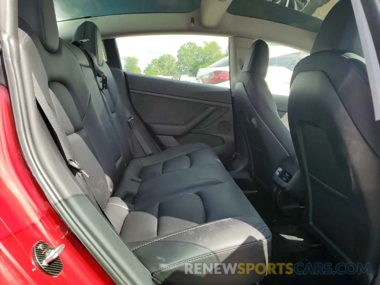 10 Photograph of a damaged car 5YJ3E1EB7PF390122 TESLA MODEL 3 2023