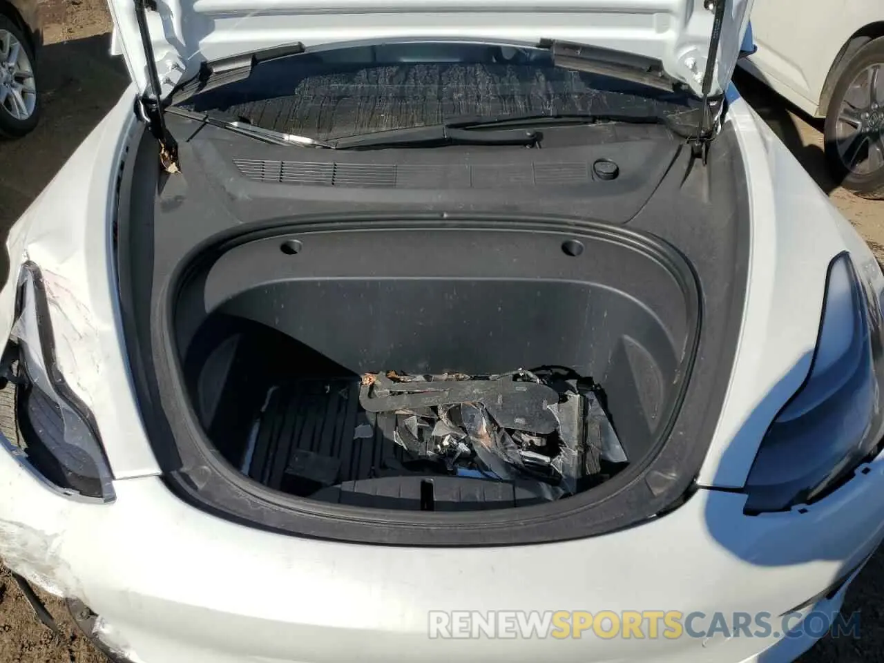 11 Photograph of a damaged car 5YJ3E1EB7PF393442 TESLA MODEL 3 2023