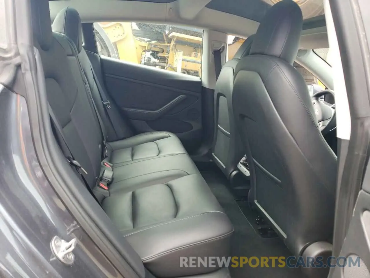 10 Photograph of a damaged car 5YJ3E1EB7PF454496 TESLA MODEL 3 2023