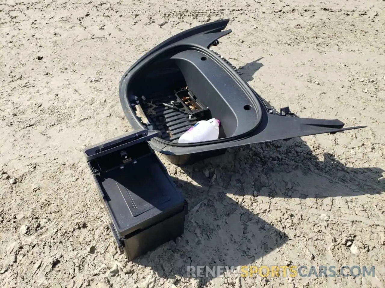 12 Photograph of a damaged car 5YJ3E1EB7PF678979 TESLA MODEL 3 2023