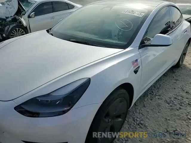 11 Photograph of a damaged car 5YJ3E1EB7PF686922 TESLA MODEL 3 2023