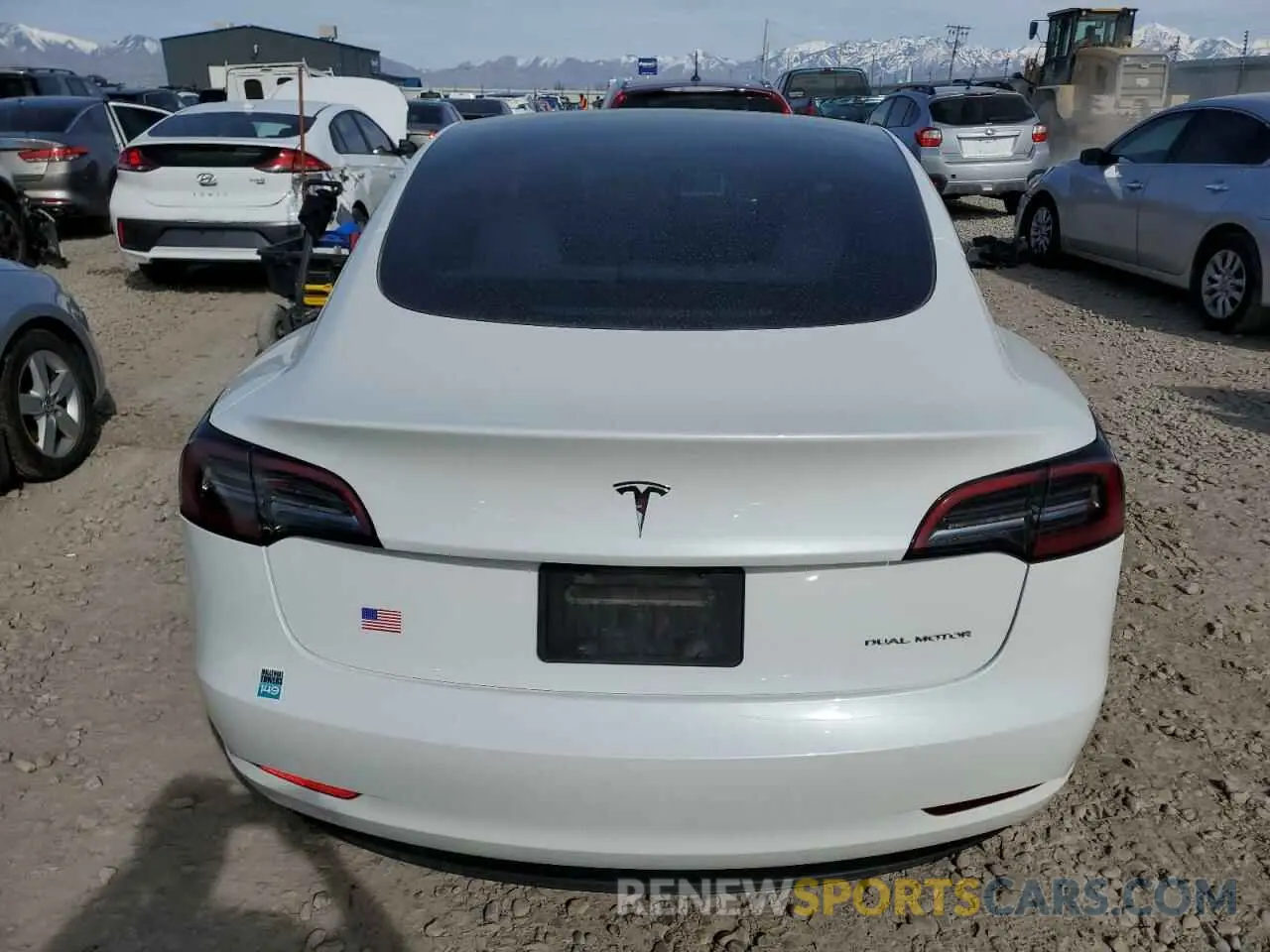 6 Photograph of a damaged car 5YJ3E1EB7PF686922 TESLA MODEL 3 2023