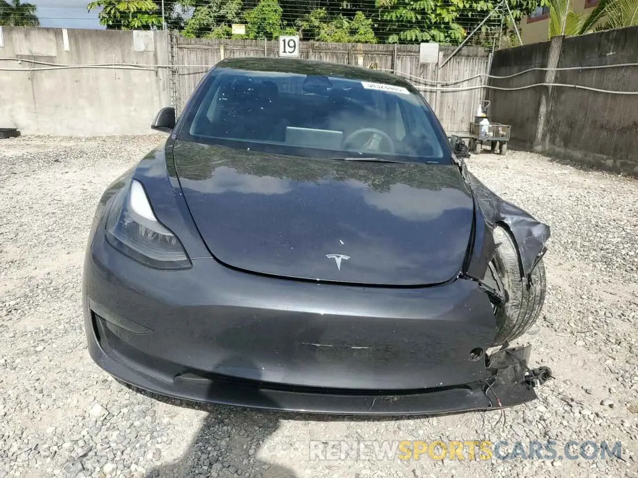 5 Photograph of a damaged car 5YJ3E1EB8PF392106 TESLA MODEL 3 2023