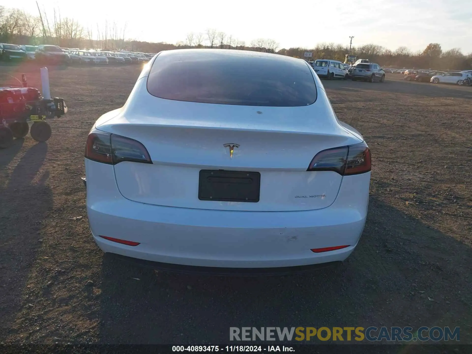 16 Photograph of a damaged car 5YJ3E1EB8PF604938 TESLA MODEL 3 2023