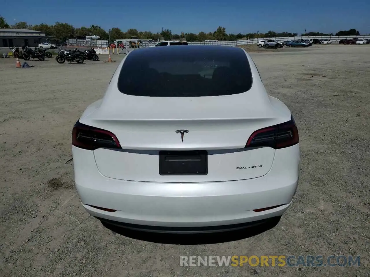 6 Photograph of a damaged car 5YJ3E1EB8PF609640 TESLA MODEL 3 2023