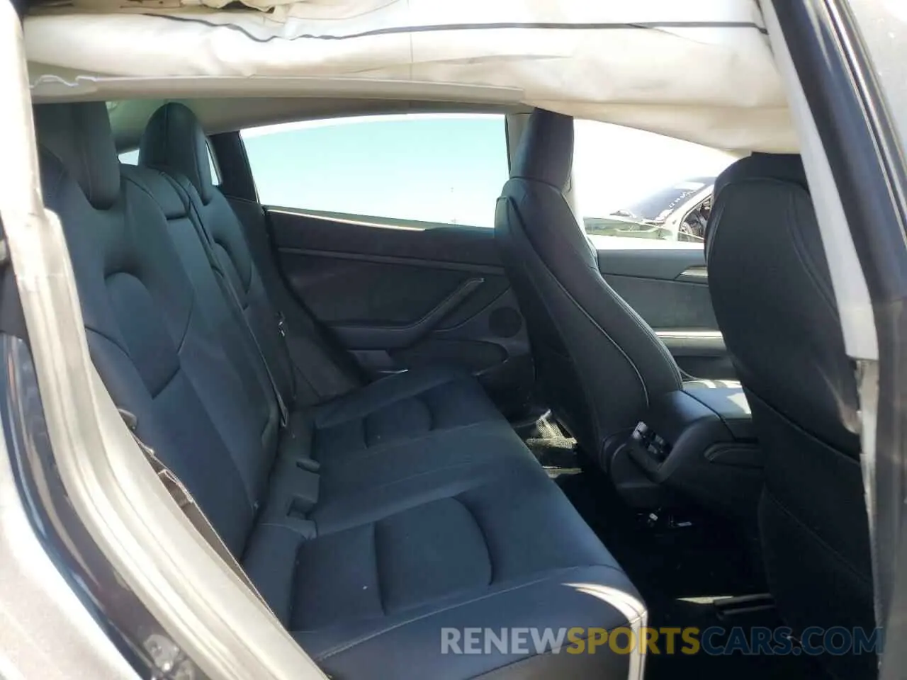10 Photograph of a damaged car 5YJ3E1EB8PF623862 TESLA MODEL 3 2023