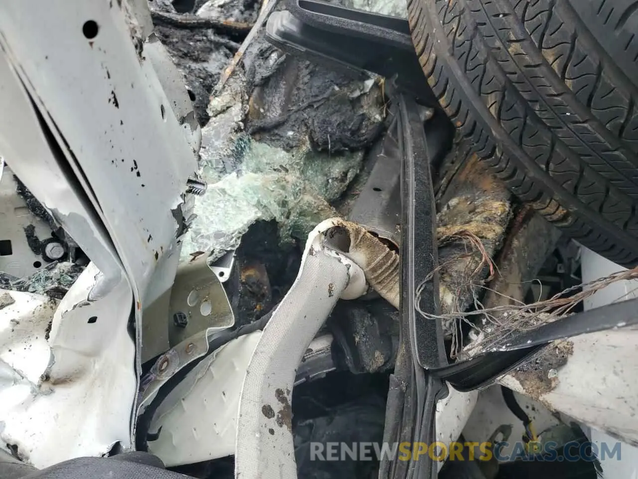 9 Photograph of a damaged car 5YJ3E1EB8PF665836 TESLA MODEL 3 2023